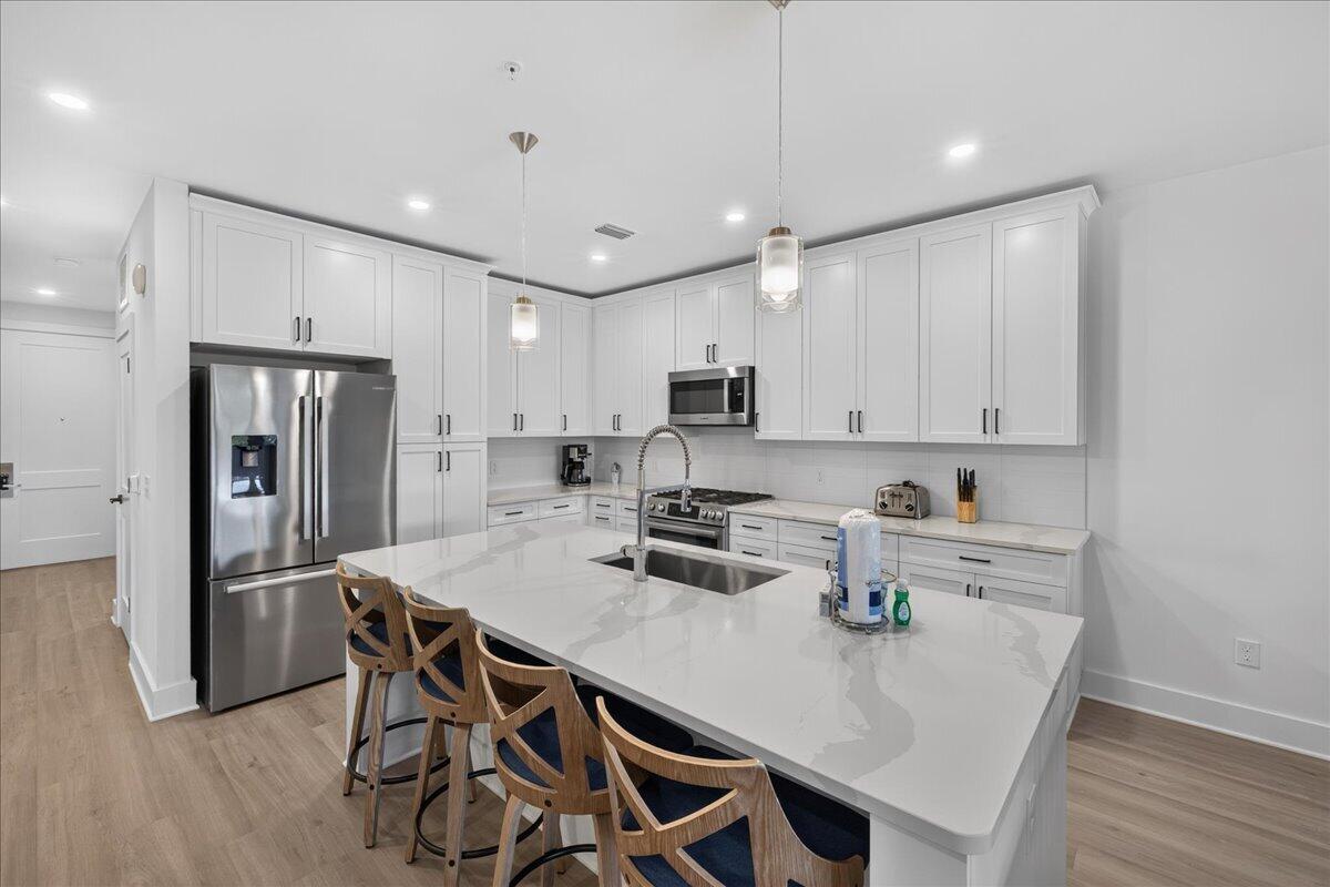 319 N The Grove Drive 225