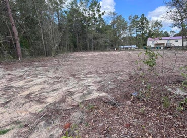 Lot 6 Country Boulevard DeFuniak Springs FL 32433
