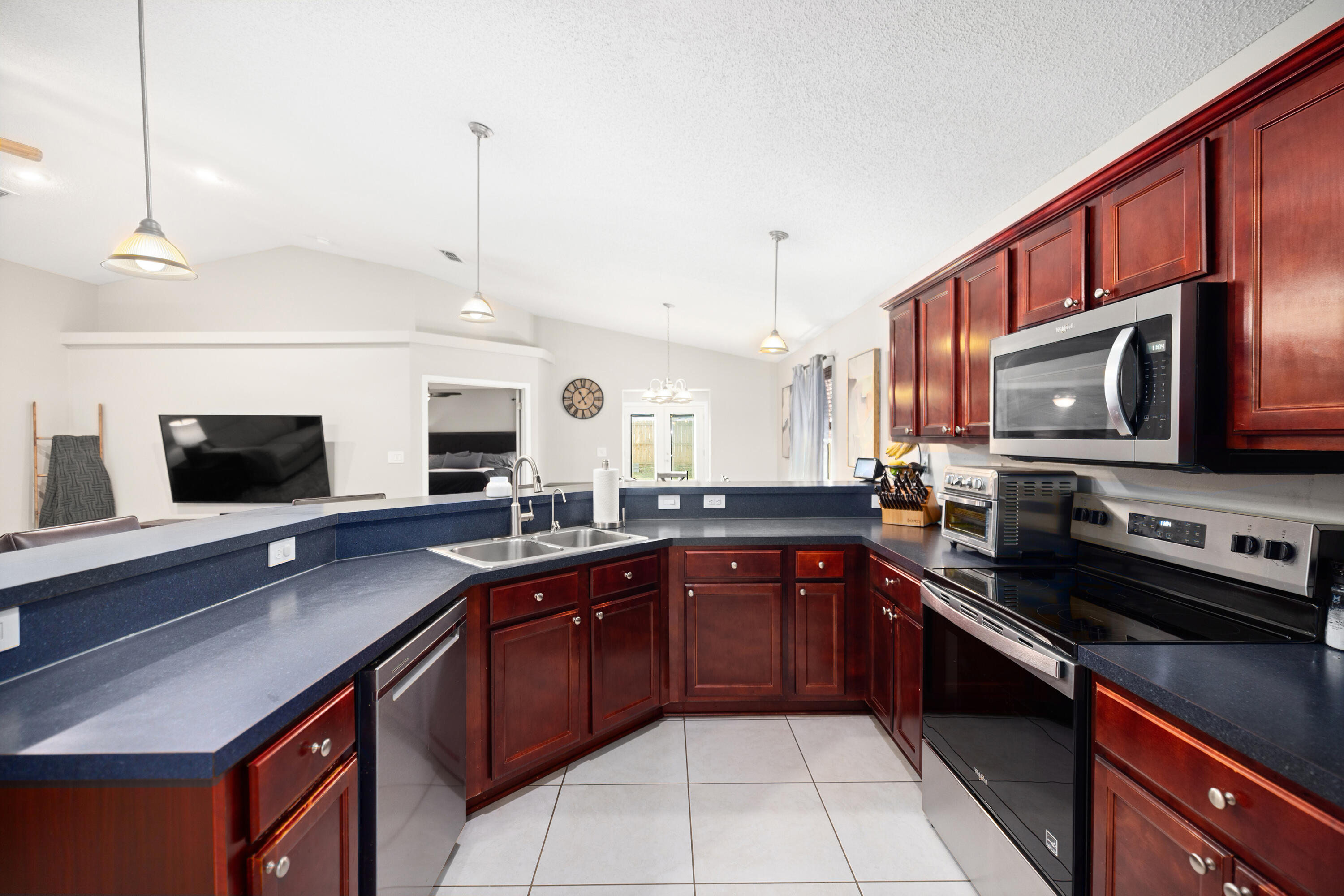 REDSTONE ESTATES - Residential