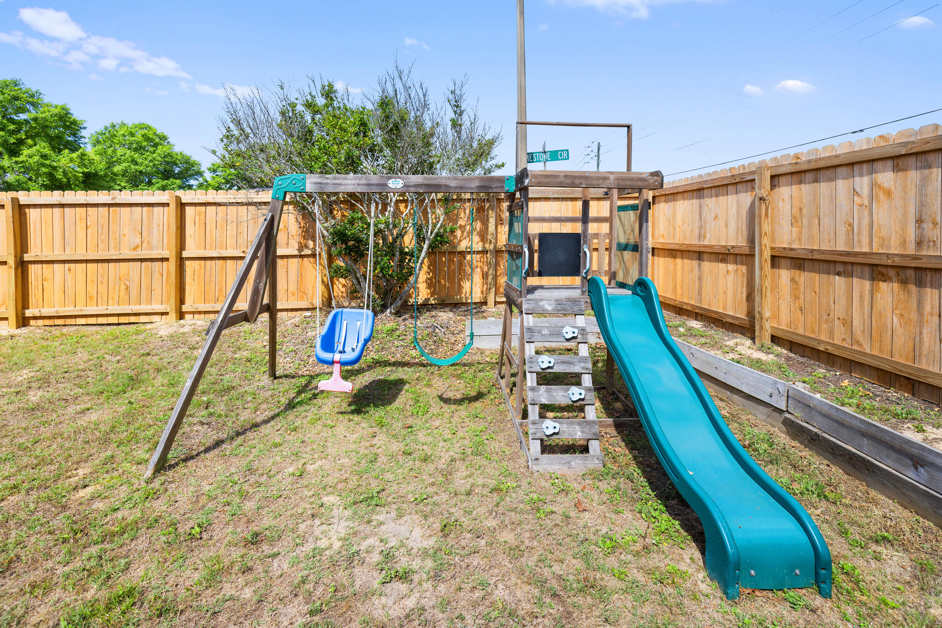 REDSTONE ESTATES - Residential