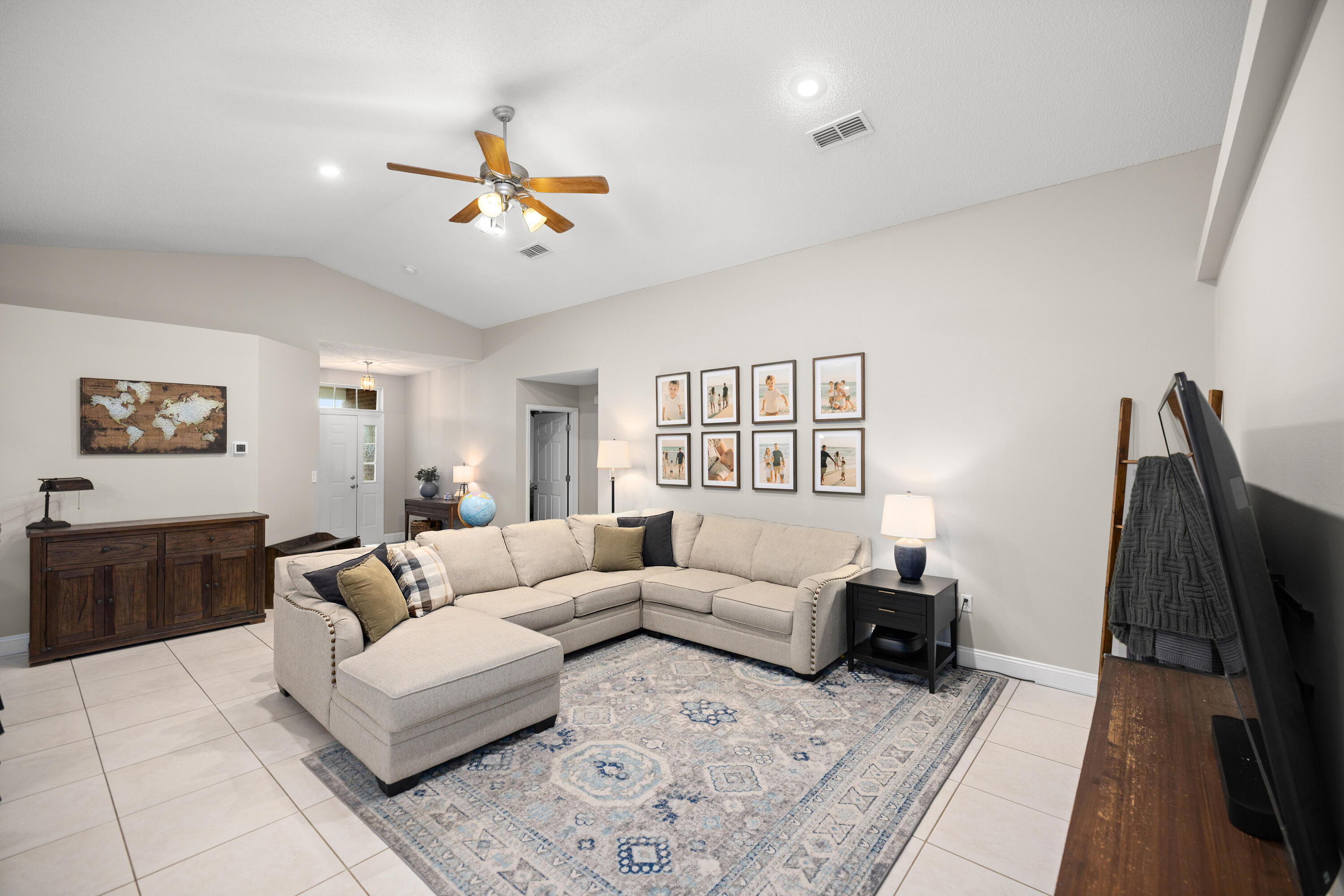 REDSTONE ESTATES - Residential