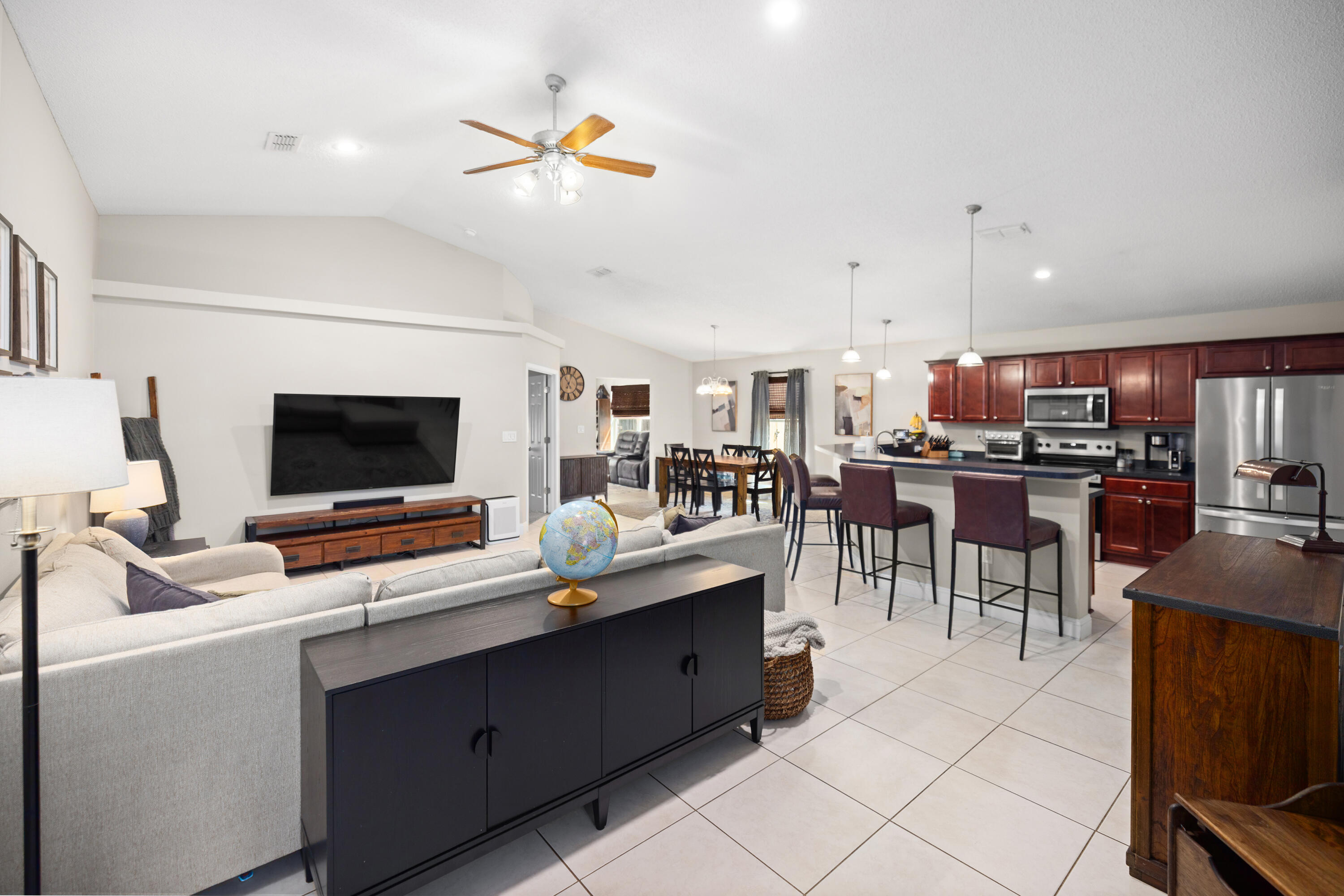 REDSTONE ESTATES - Residential