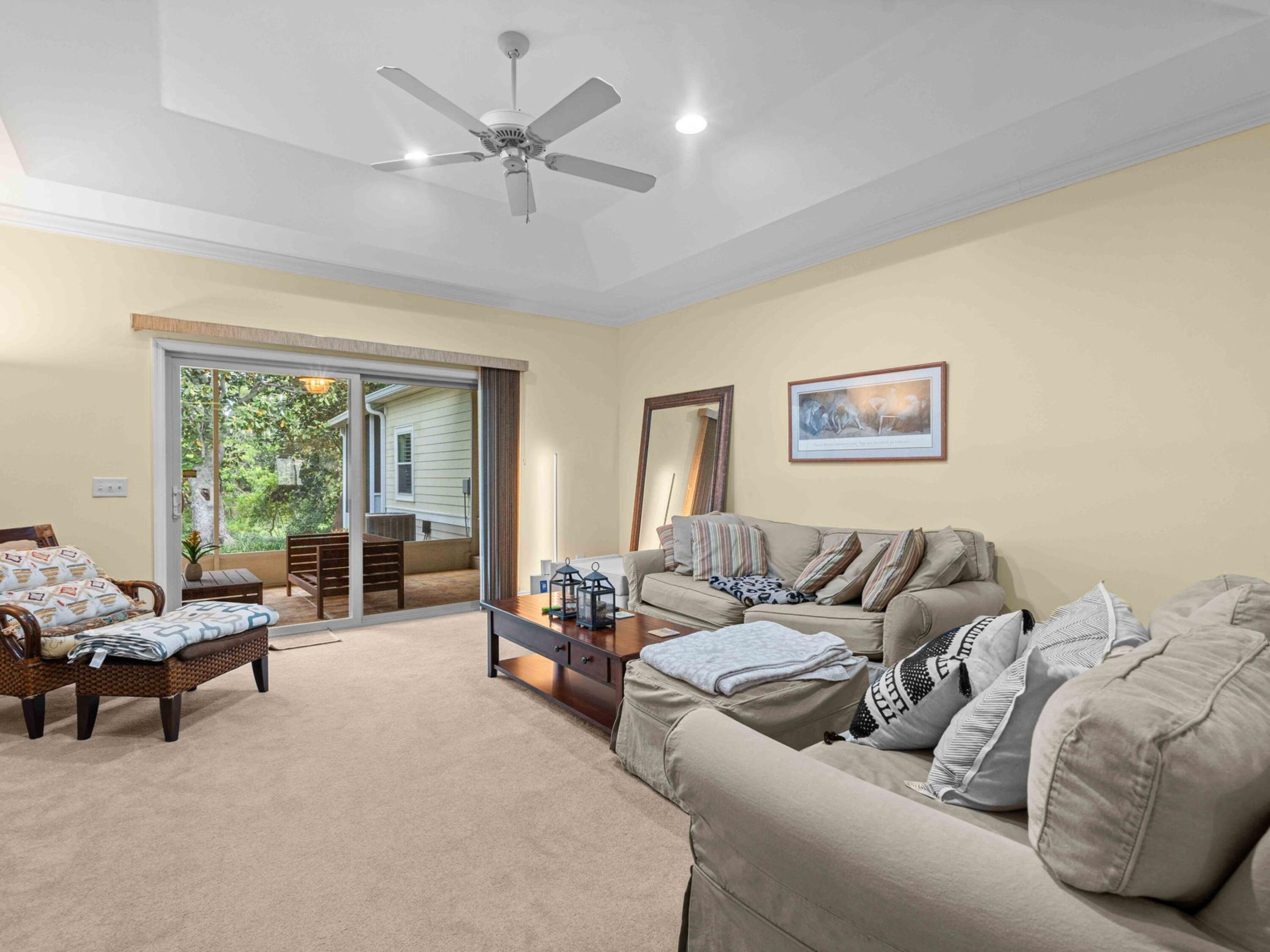 OAKS PLANTATION - Residential