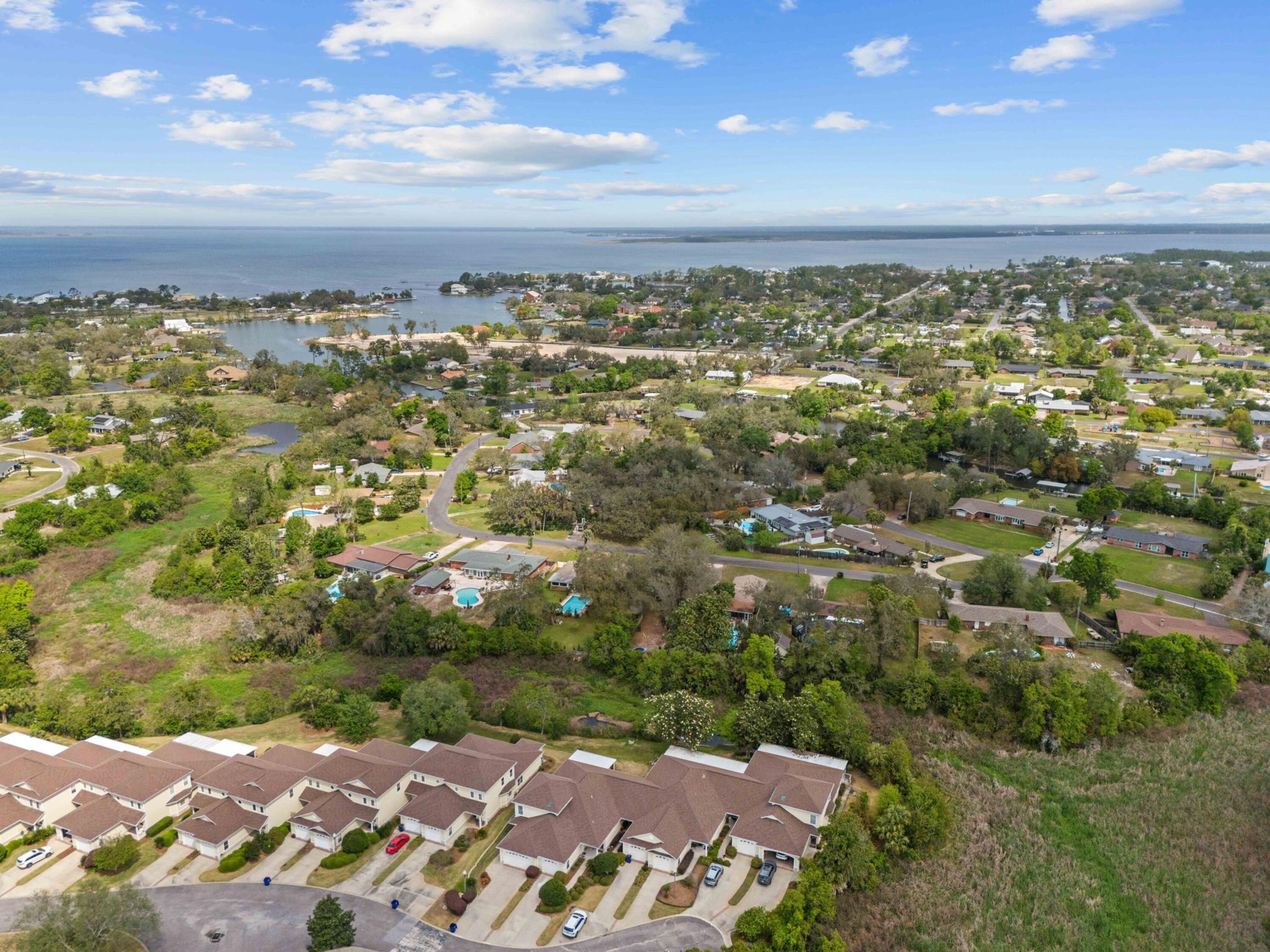 OAKS PLANTATION - Residential