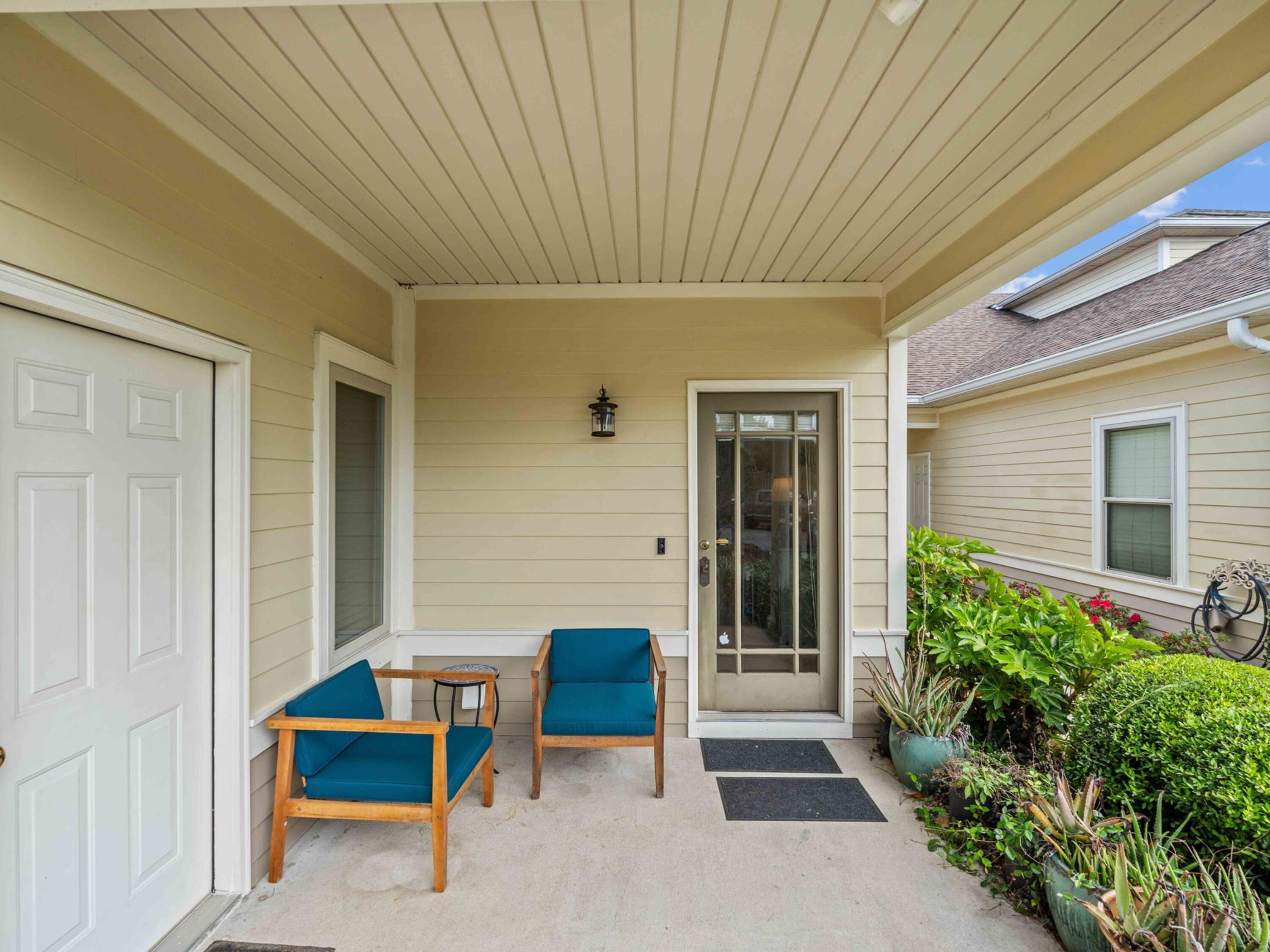 OAKS PLANTATION - Residential