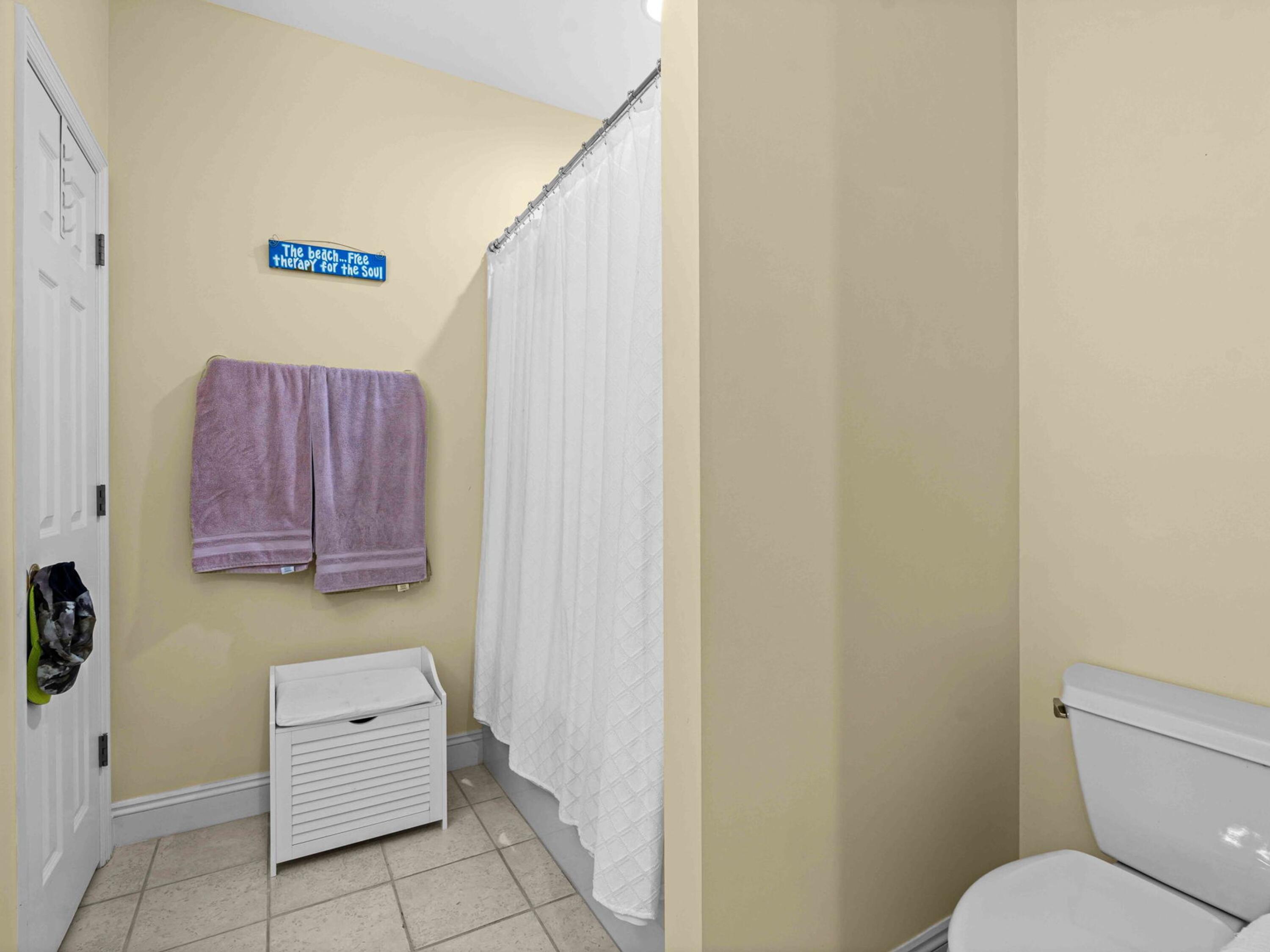 OAKS PLANTATION - Residential