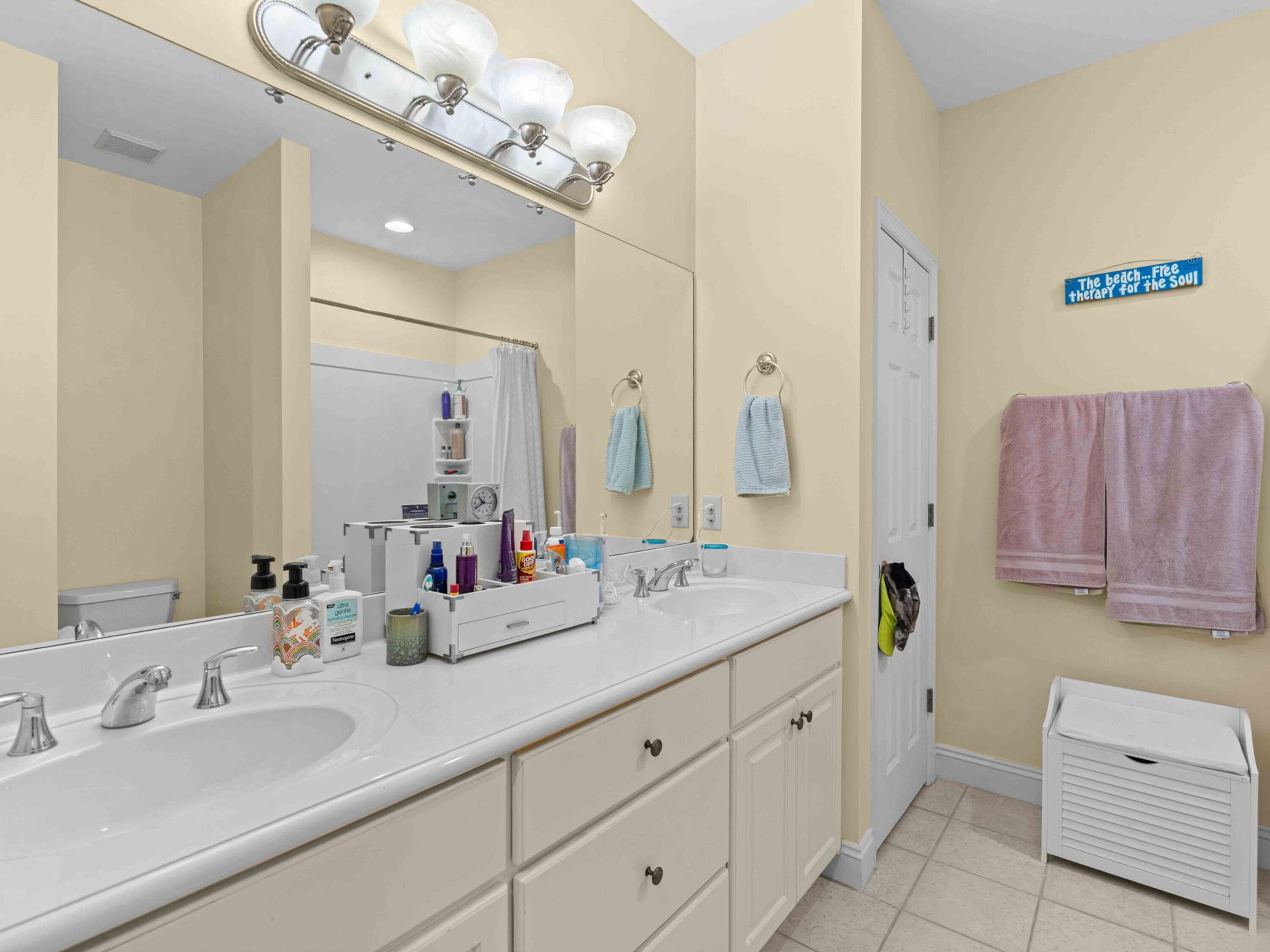 OAKS PLANTATION - Residential