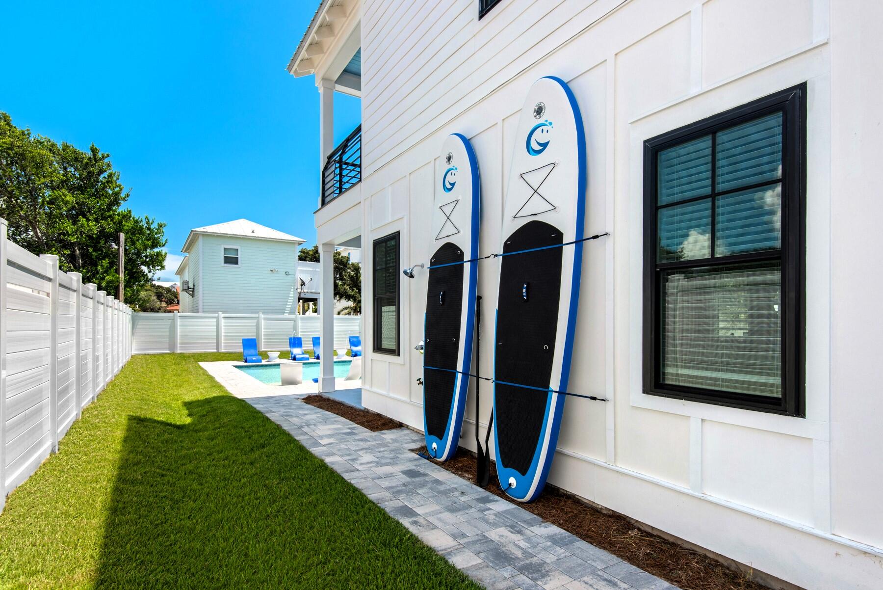 CRYSTAL BEACH - Residential