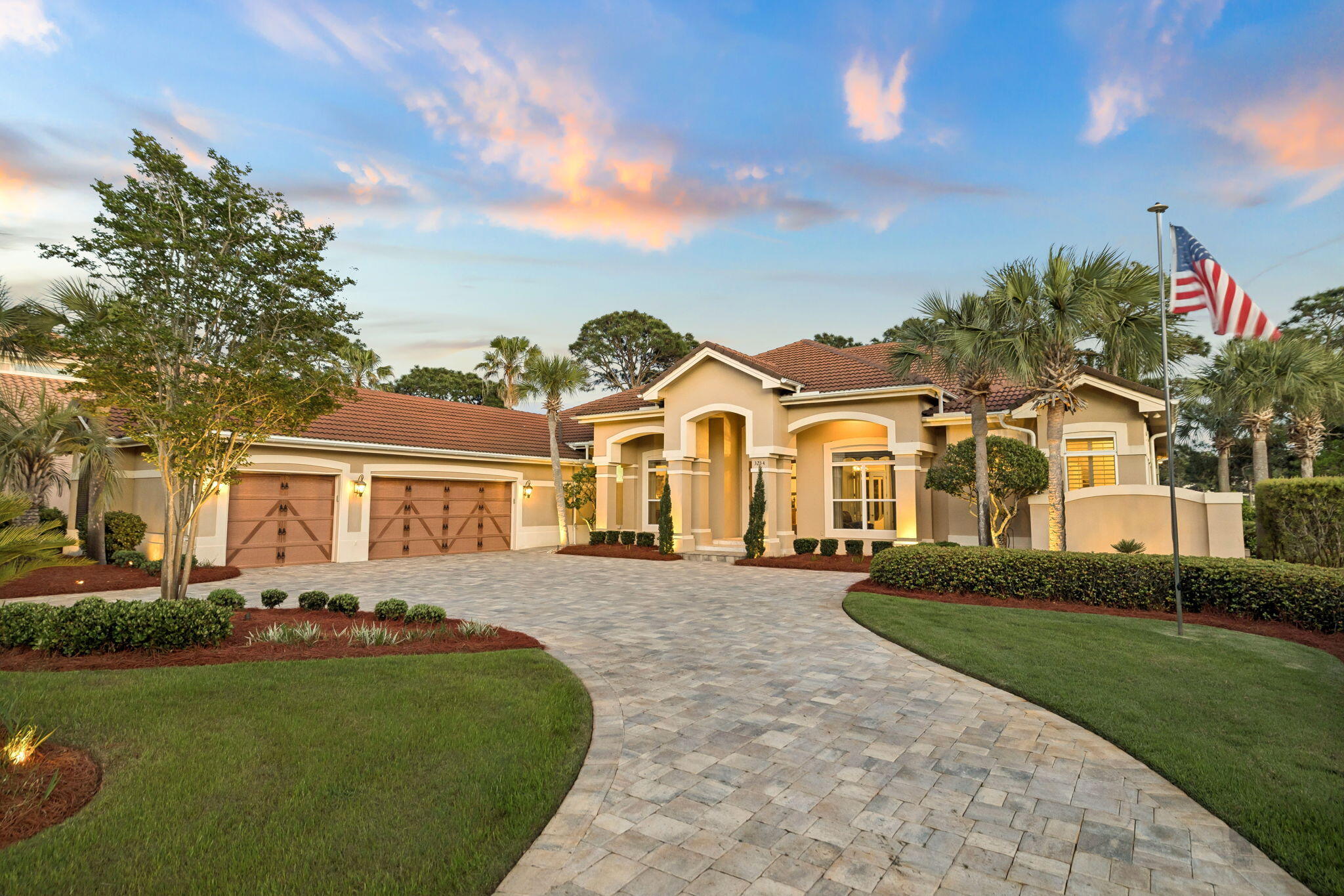 BURNT PINE - Residential