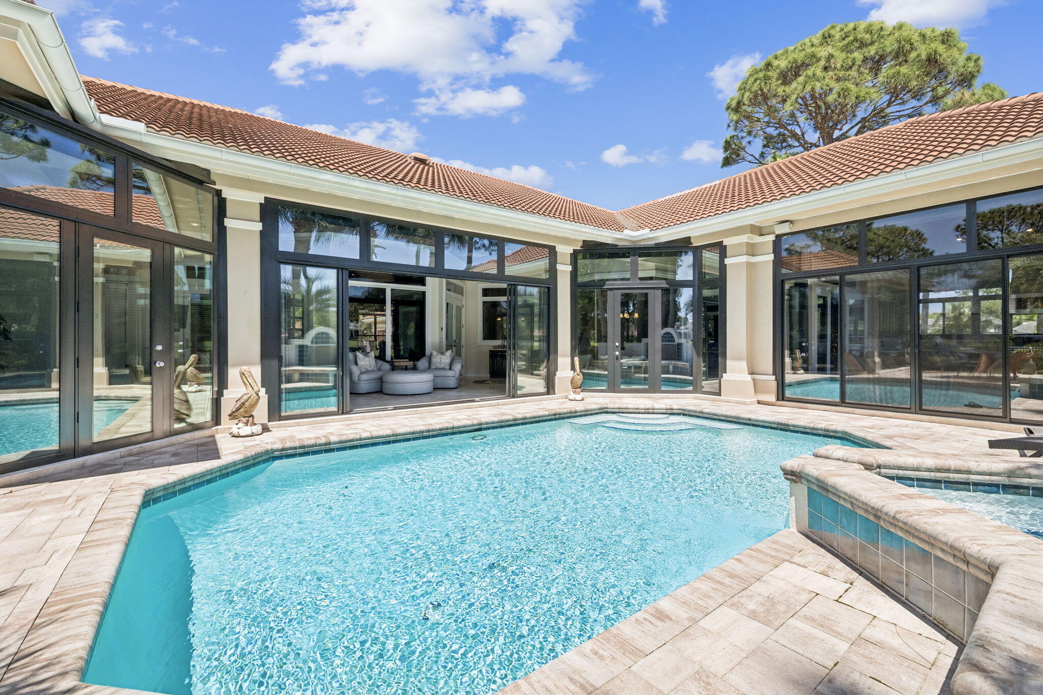 BURNT PINE - Residential