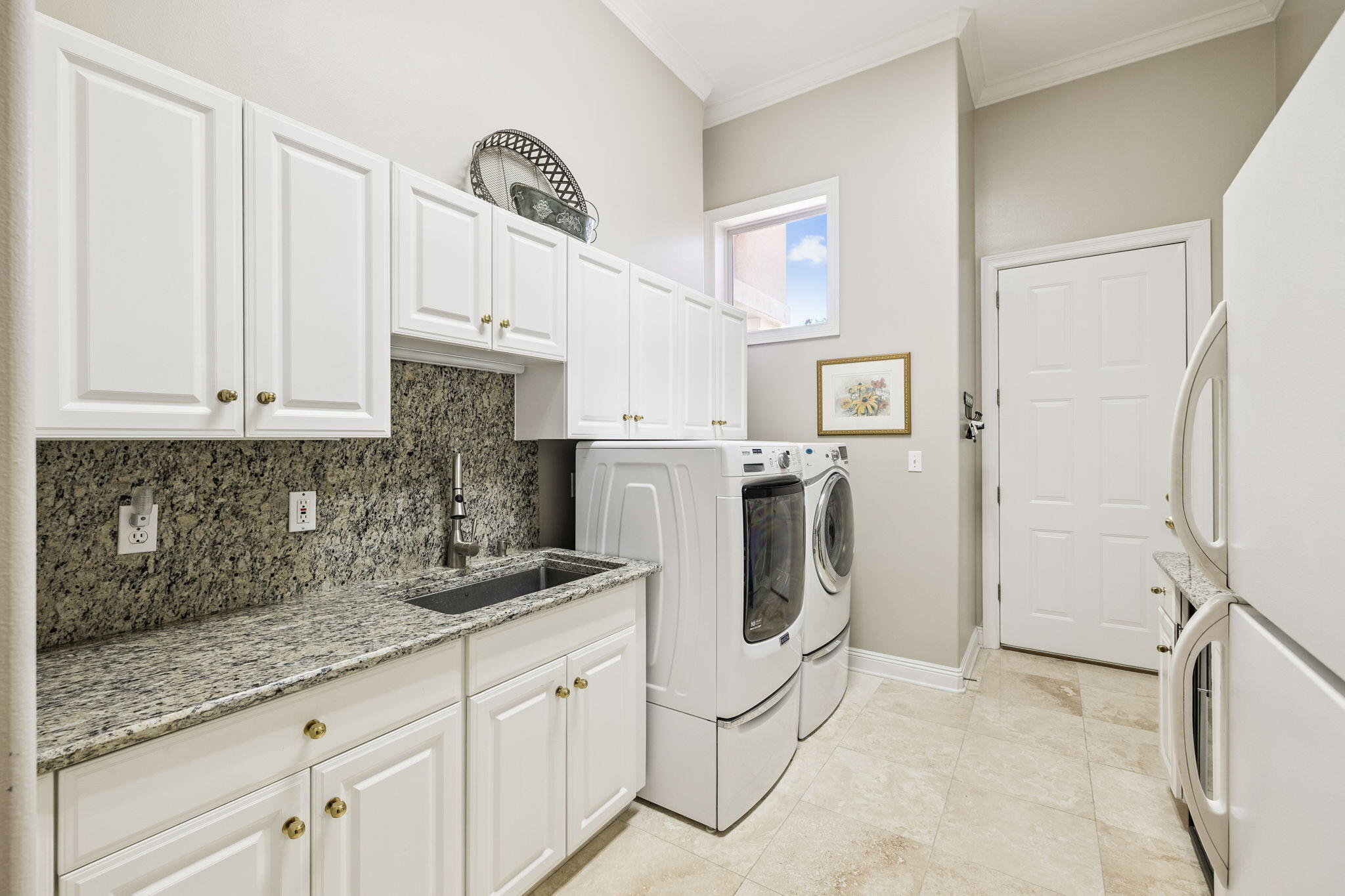 BURNT PINE - Residential