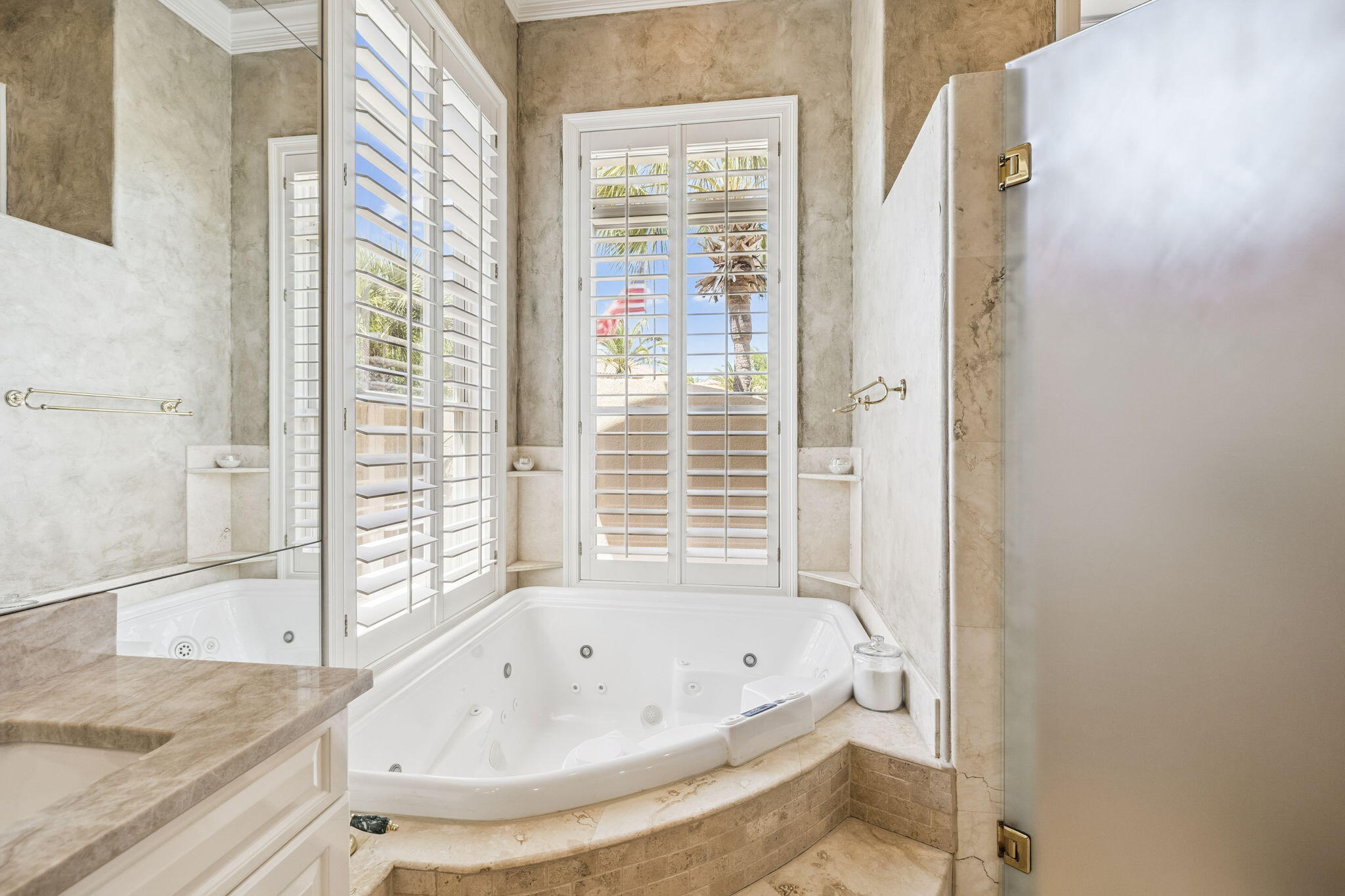 BURNT PINE - Residential