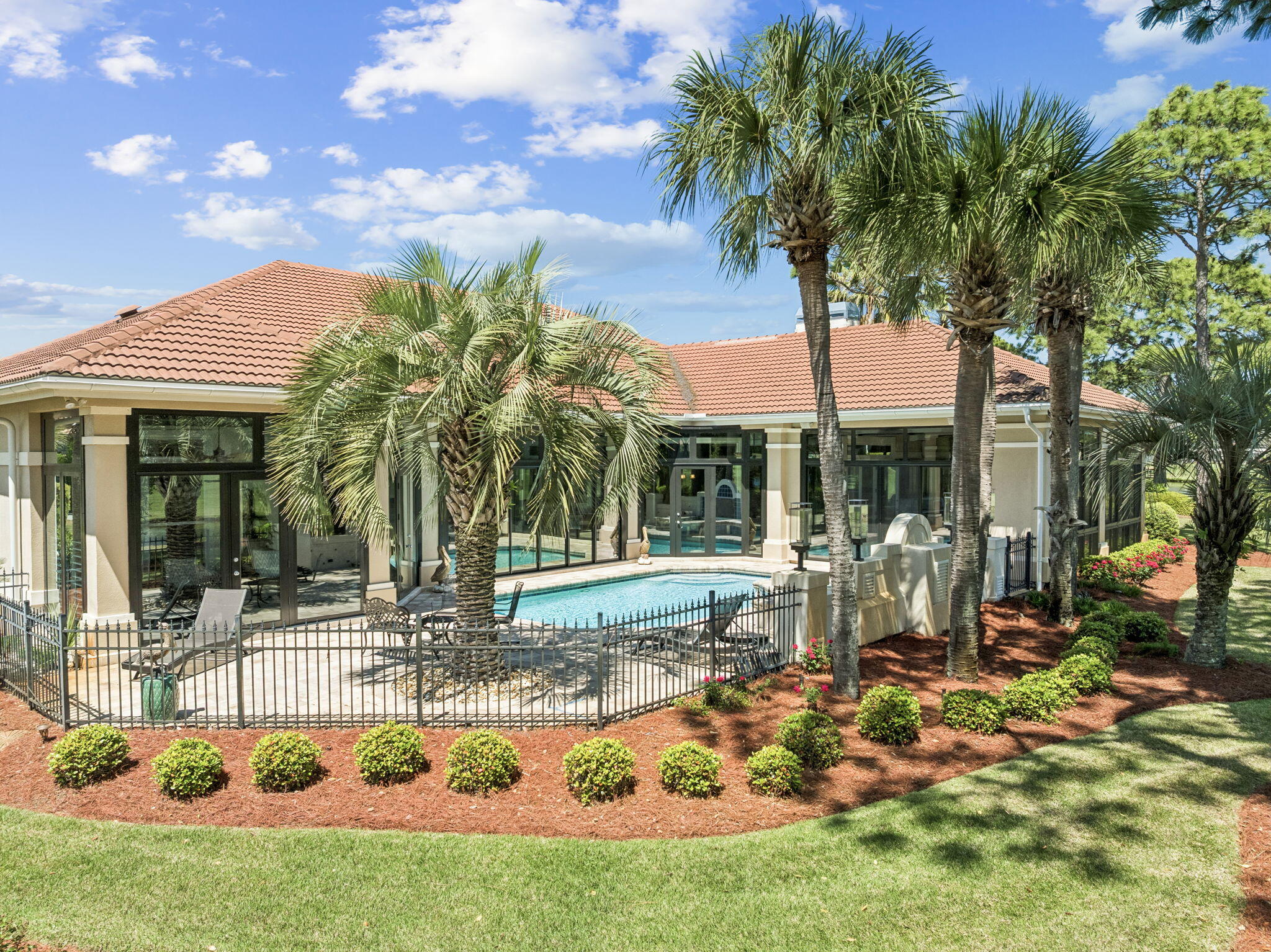 BURNT PINE - Residential