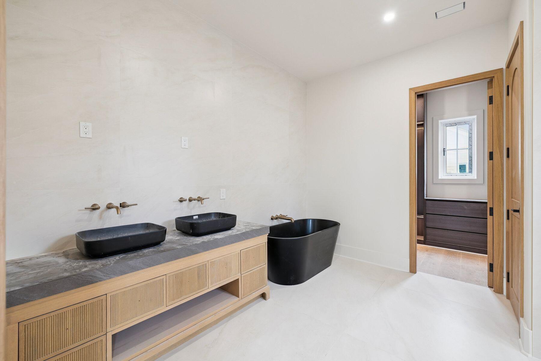 EAGLES LANDING - Residential