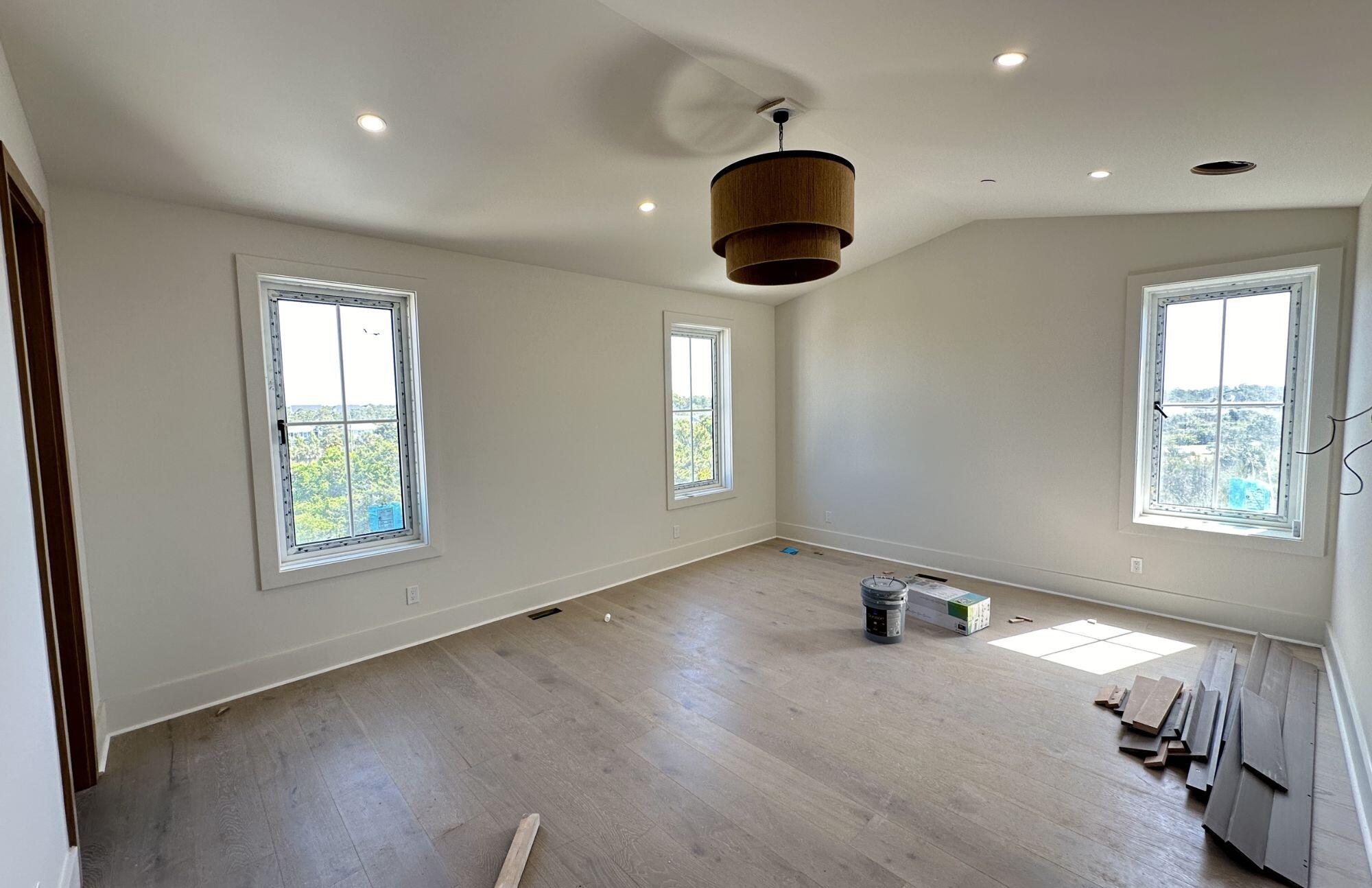 EAGLES LANDING - Residential