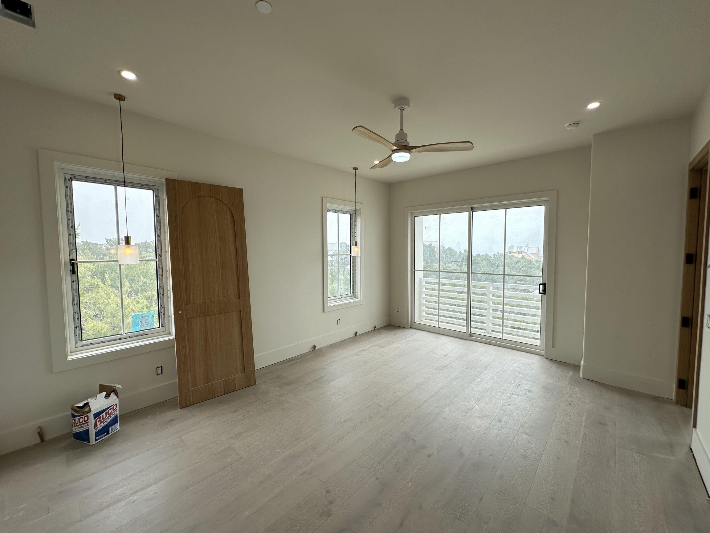 EAGLES LANDING - Residential