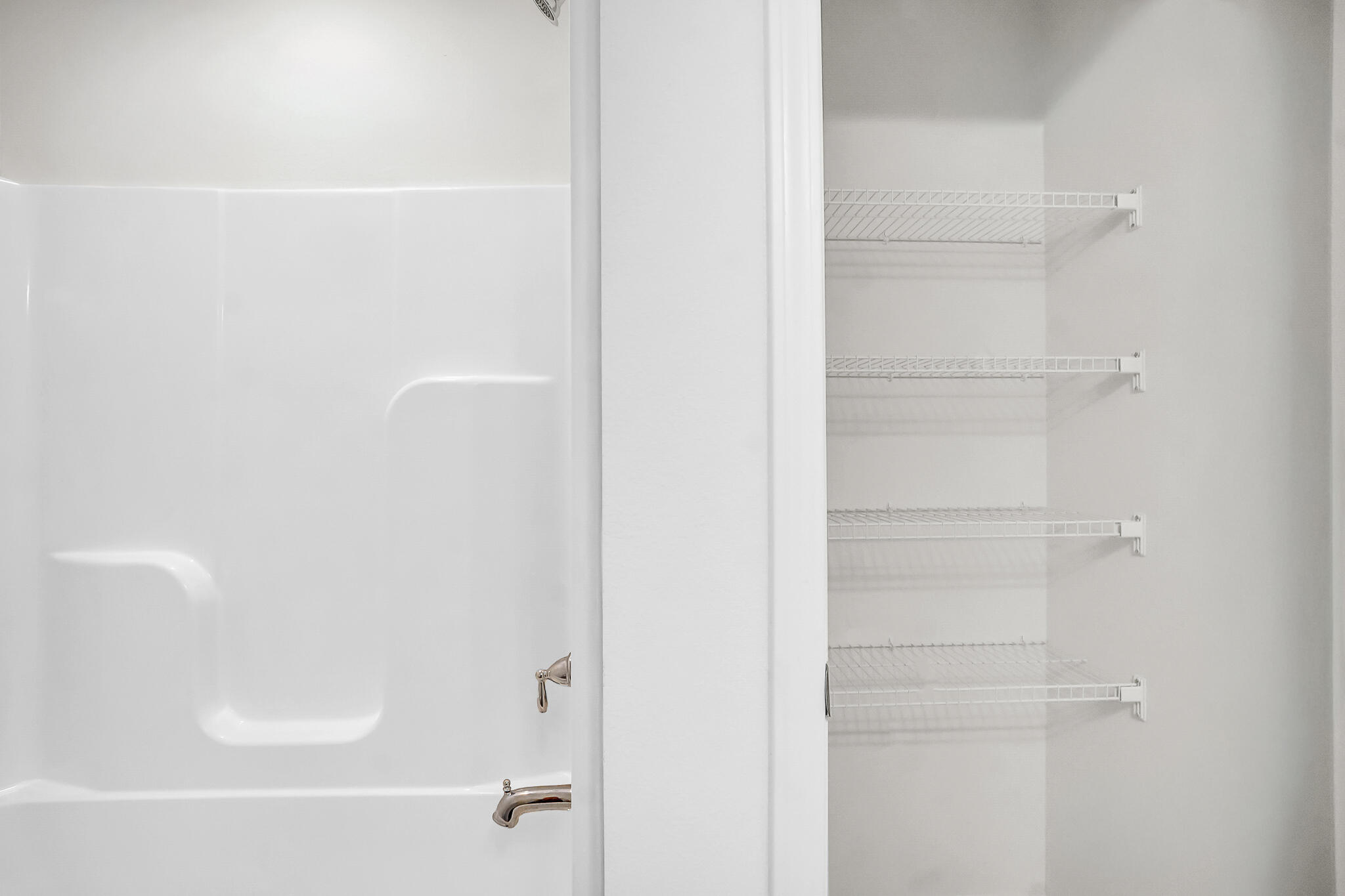 LAGRANGE LANDING - Residential