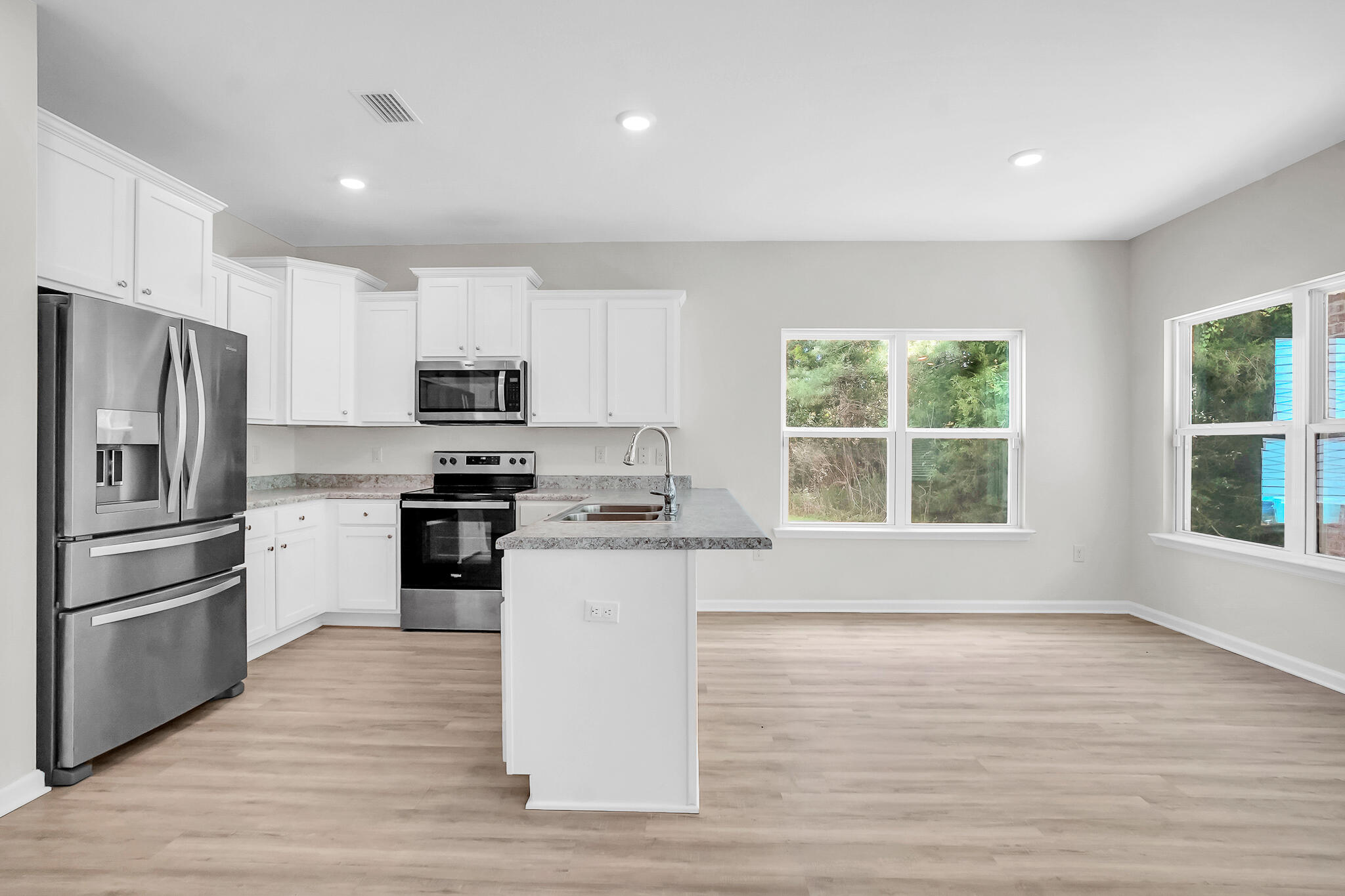 LAGRANGE LANDING - Residential