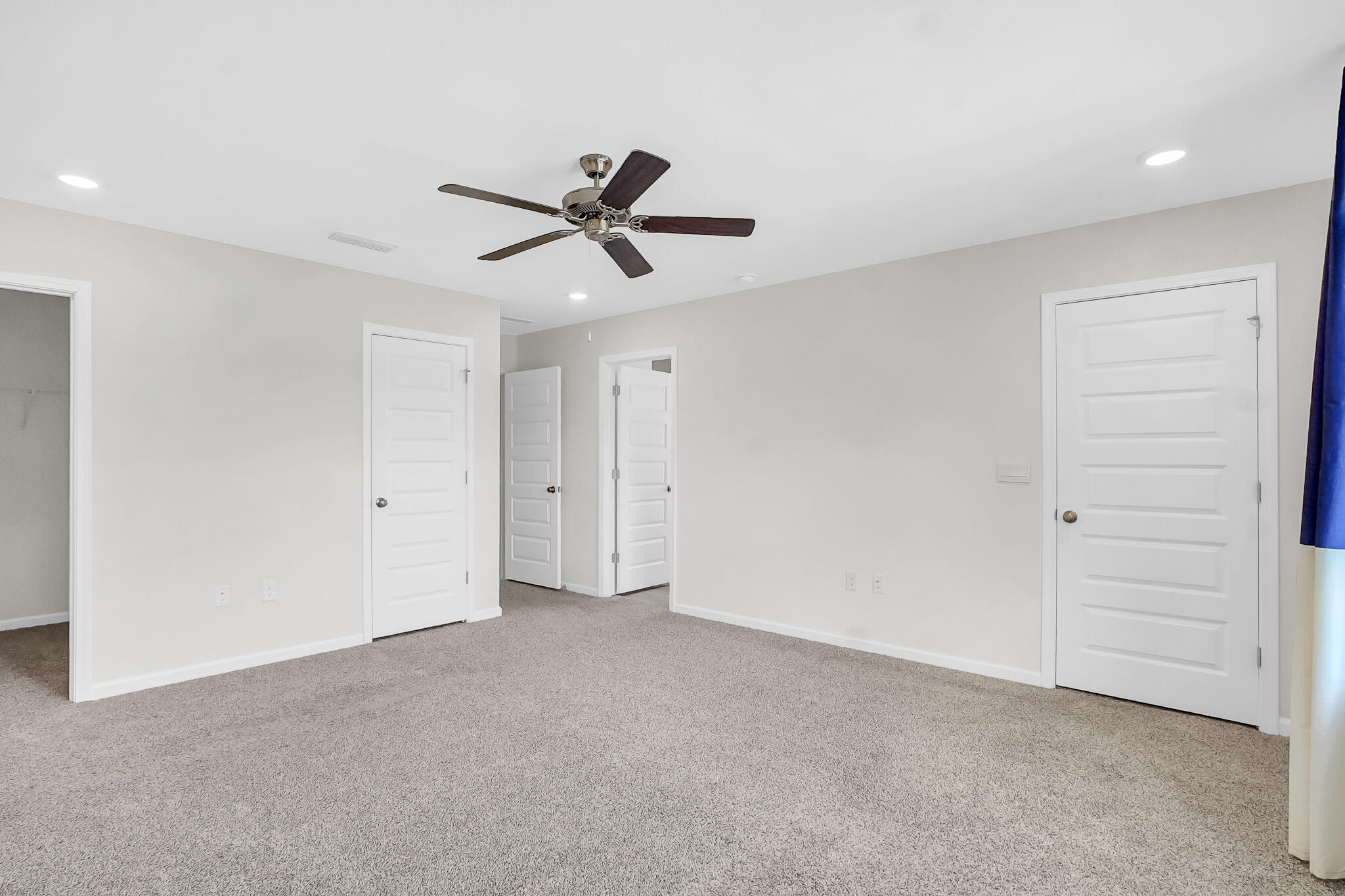 LAGRANGE LANDING - Residential