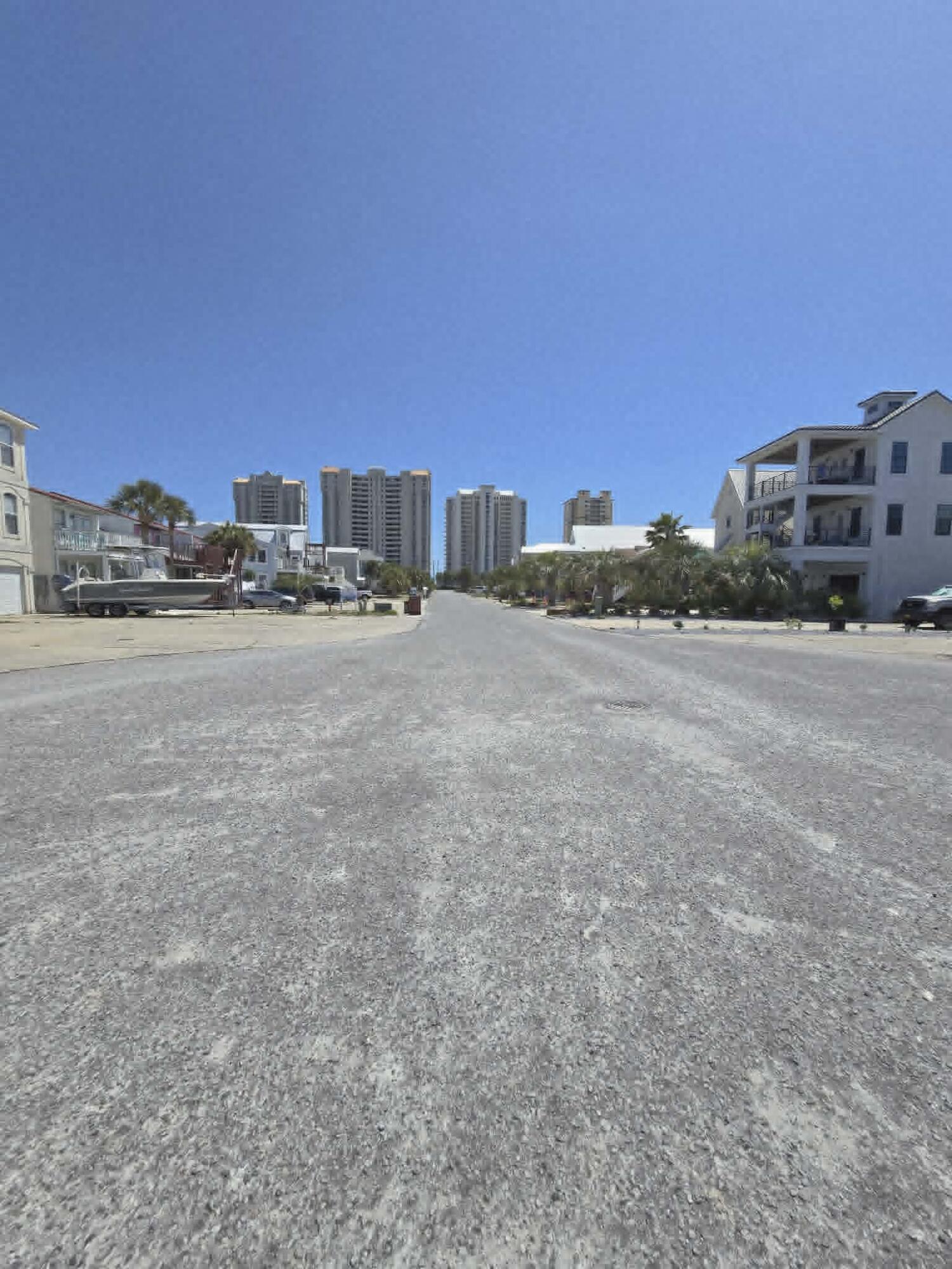 BAHIA BADAR - Residential