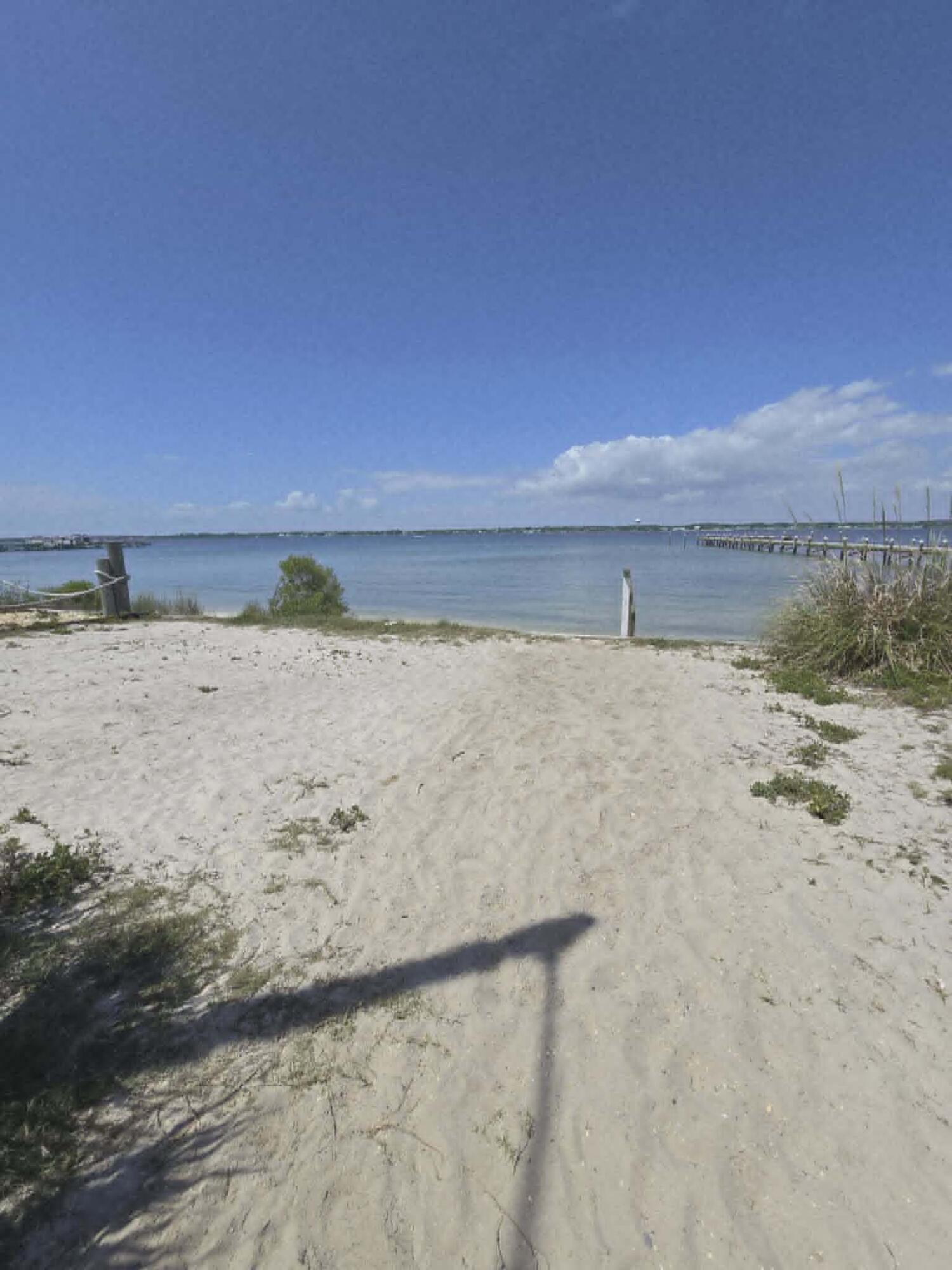 BAHIA BADAR - Residential