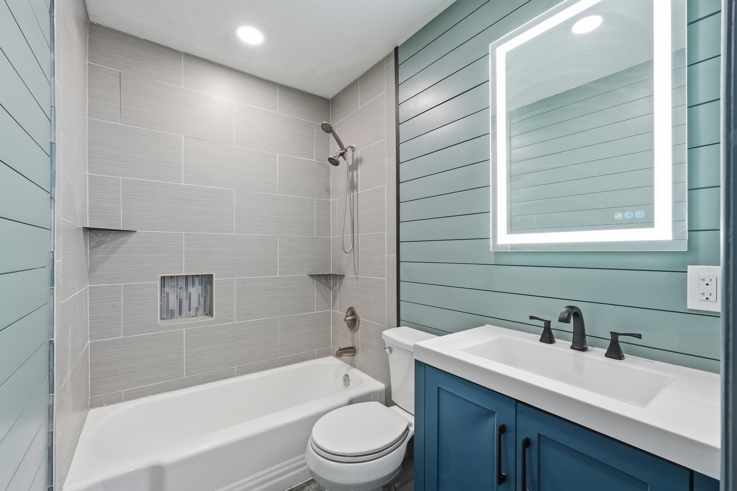 MARY ESTHER HEIGHTS - Residential