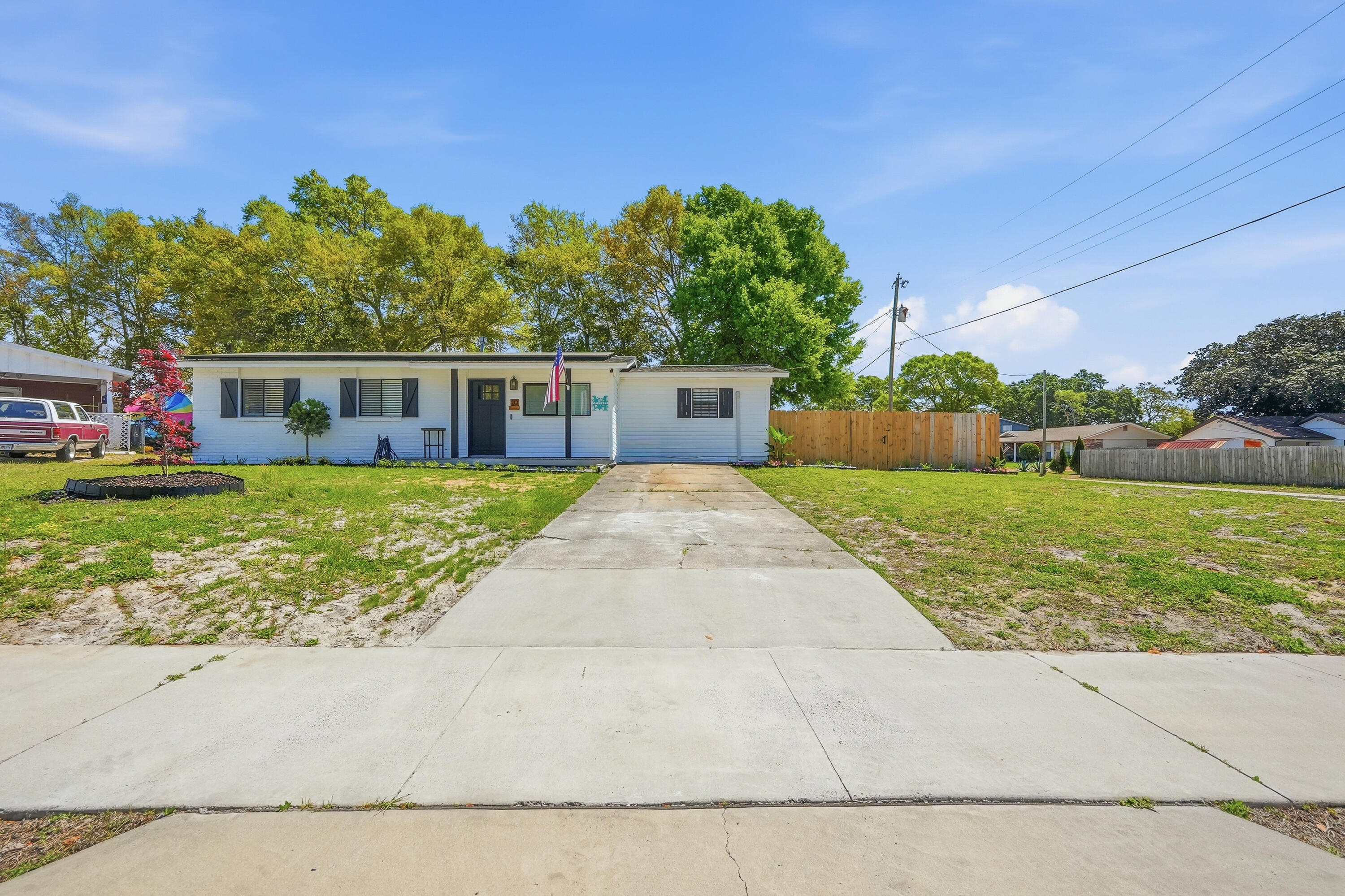 MARY ESTHER HEIGHTS - Residential