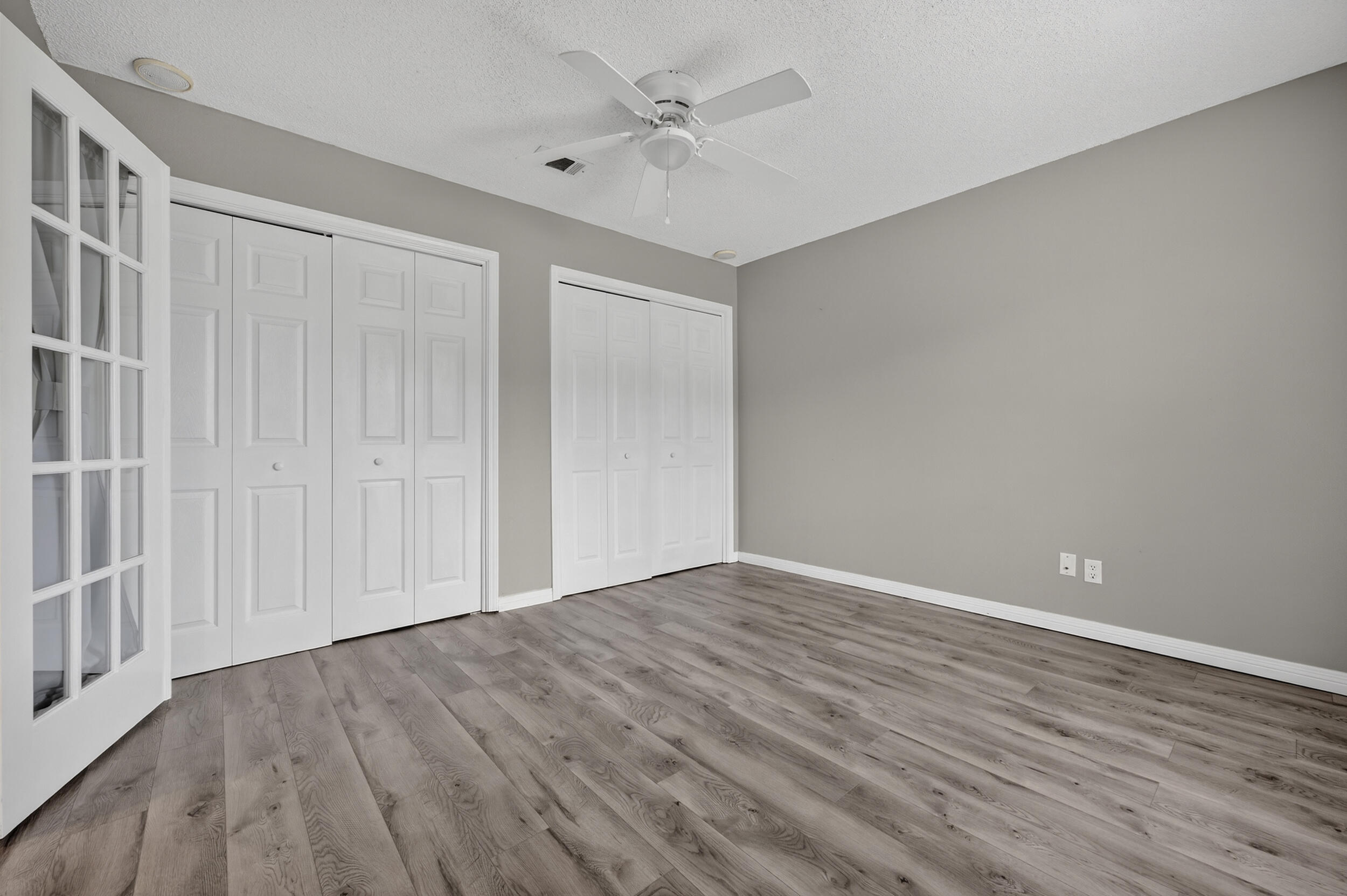 MARINERS COVE - Residential