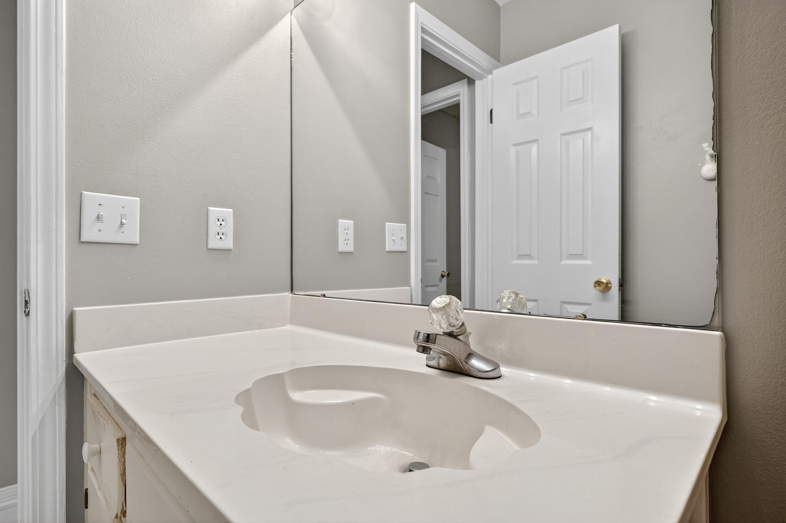 MARINERS COVE - Residential