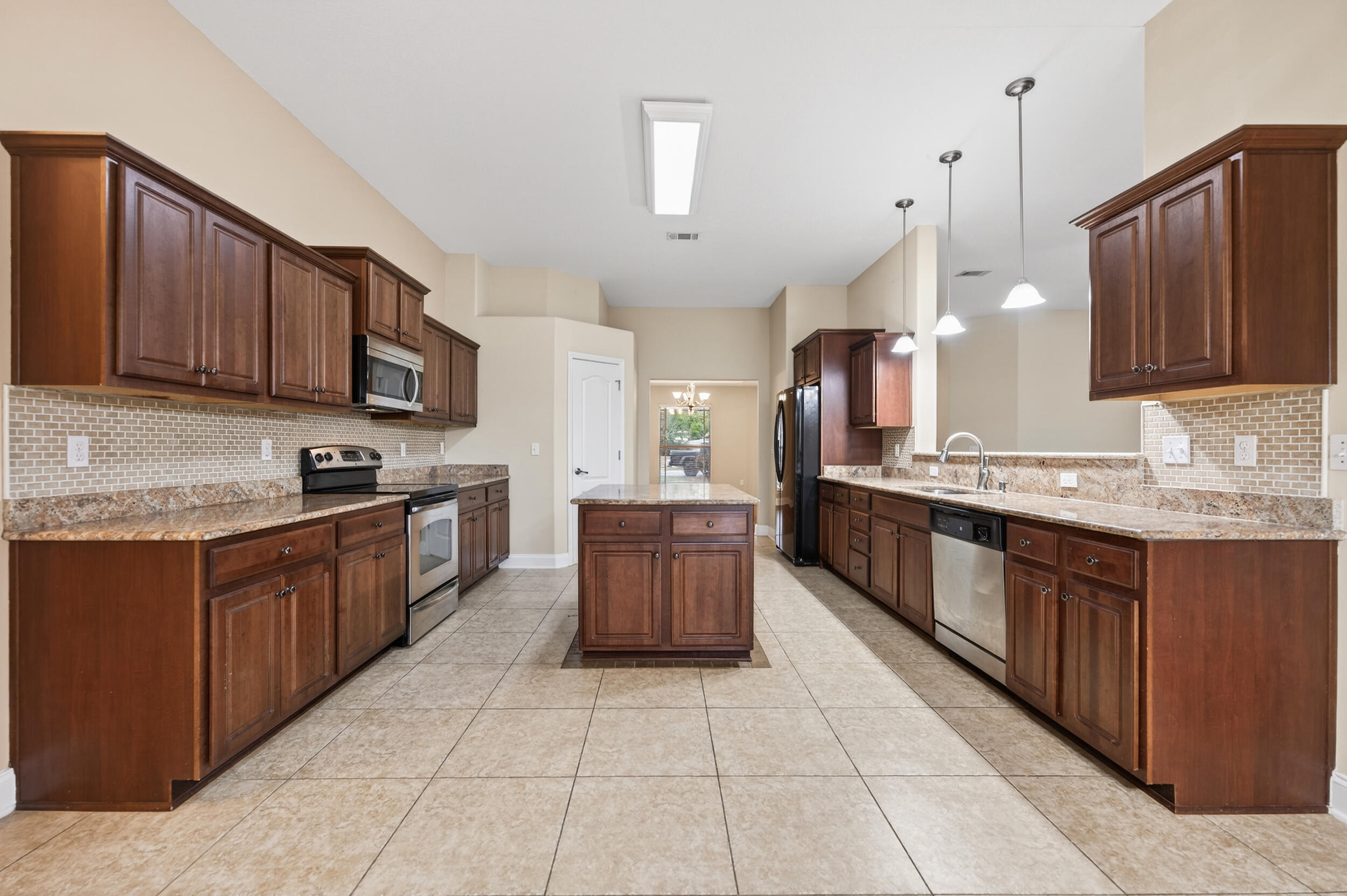 BROWNSTONE MANOR - Residential