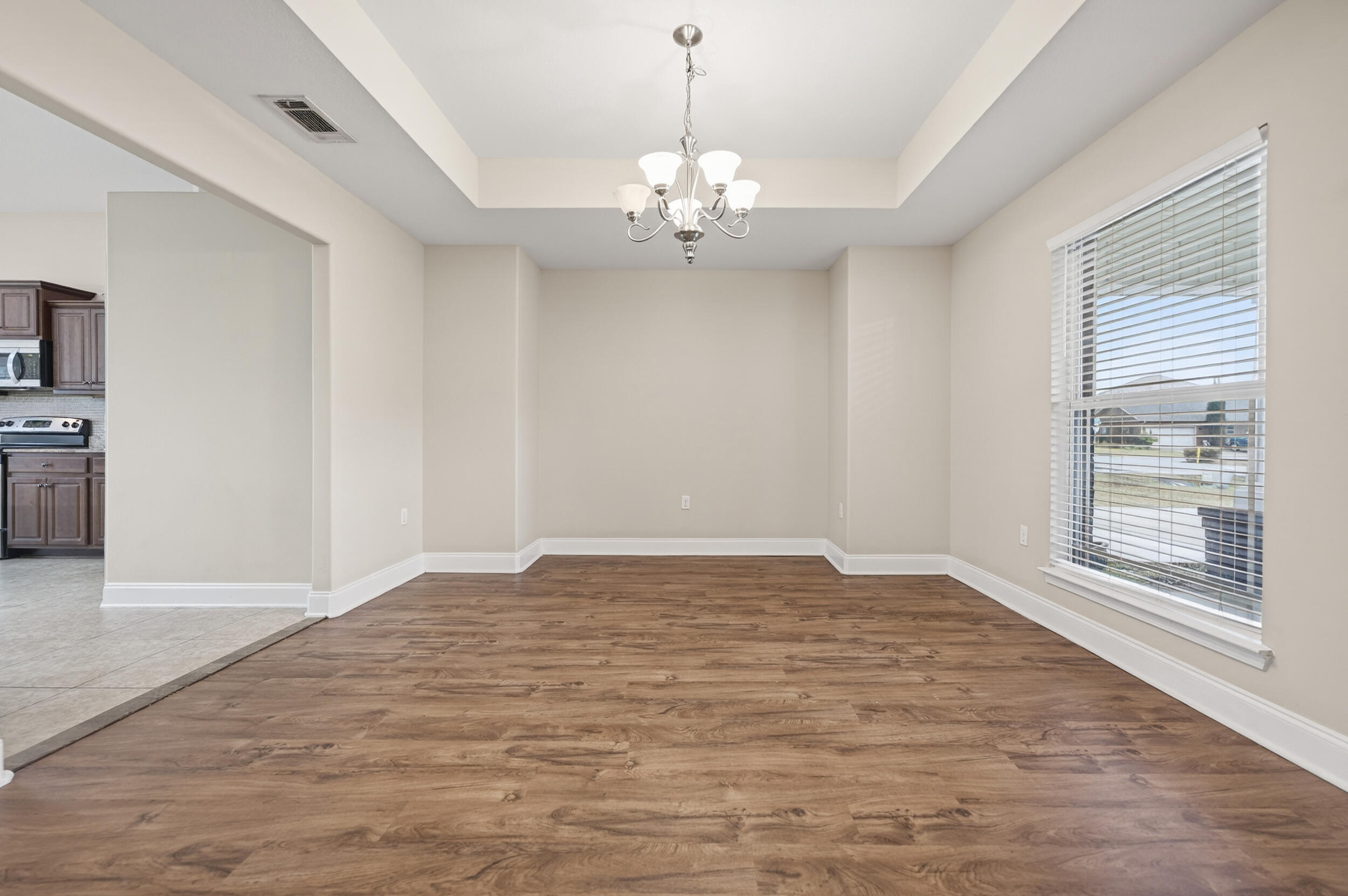 BROWNSTONE MANOR - Residential