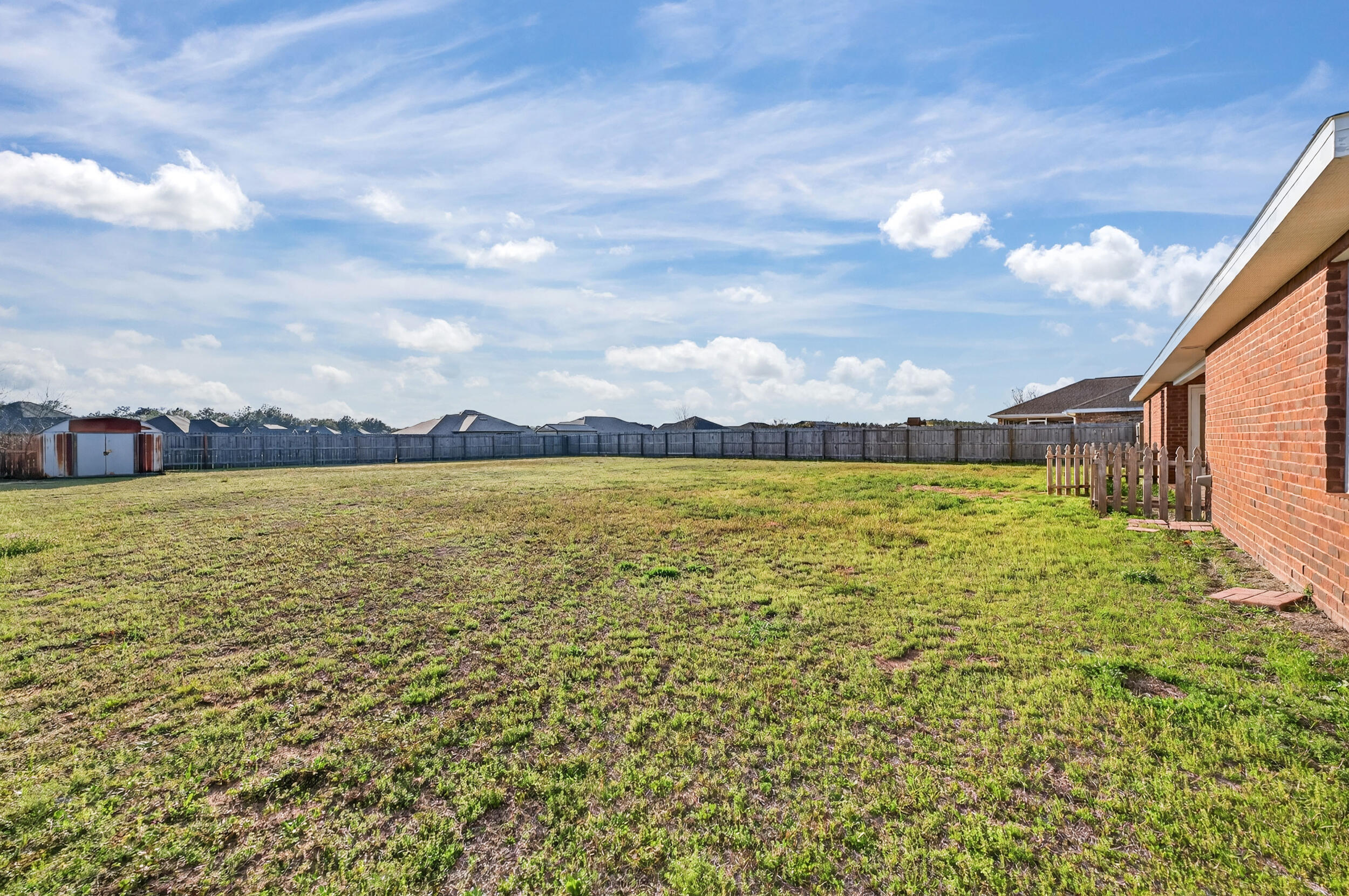 BROWNSTONE MANOR - Residential