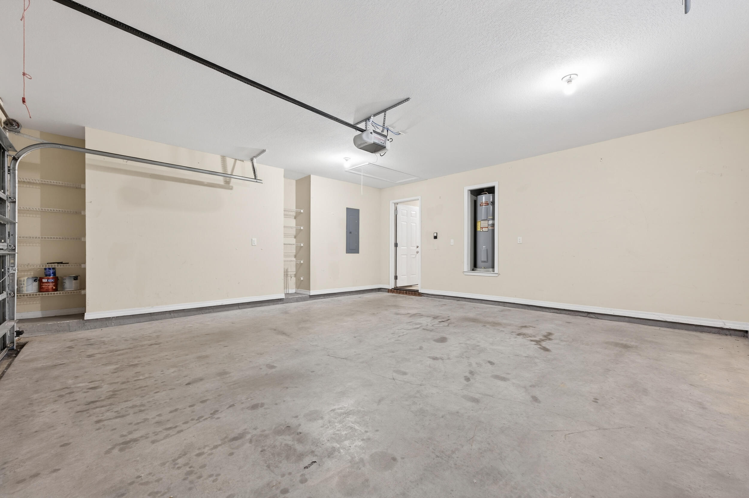 BROWNSTONE MANOR - Residential