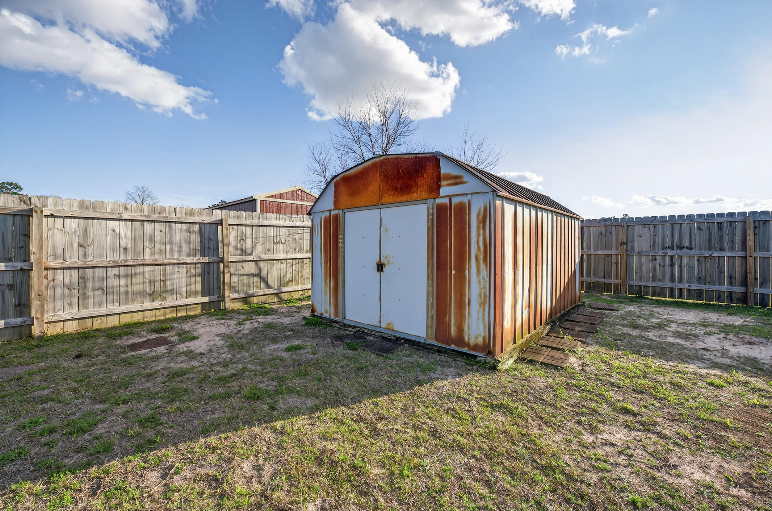 BROWNSTONE MANOR - Residential