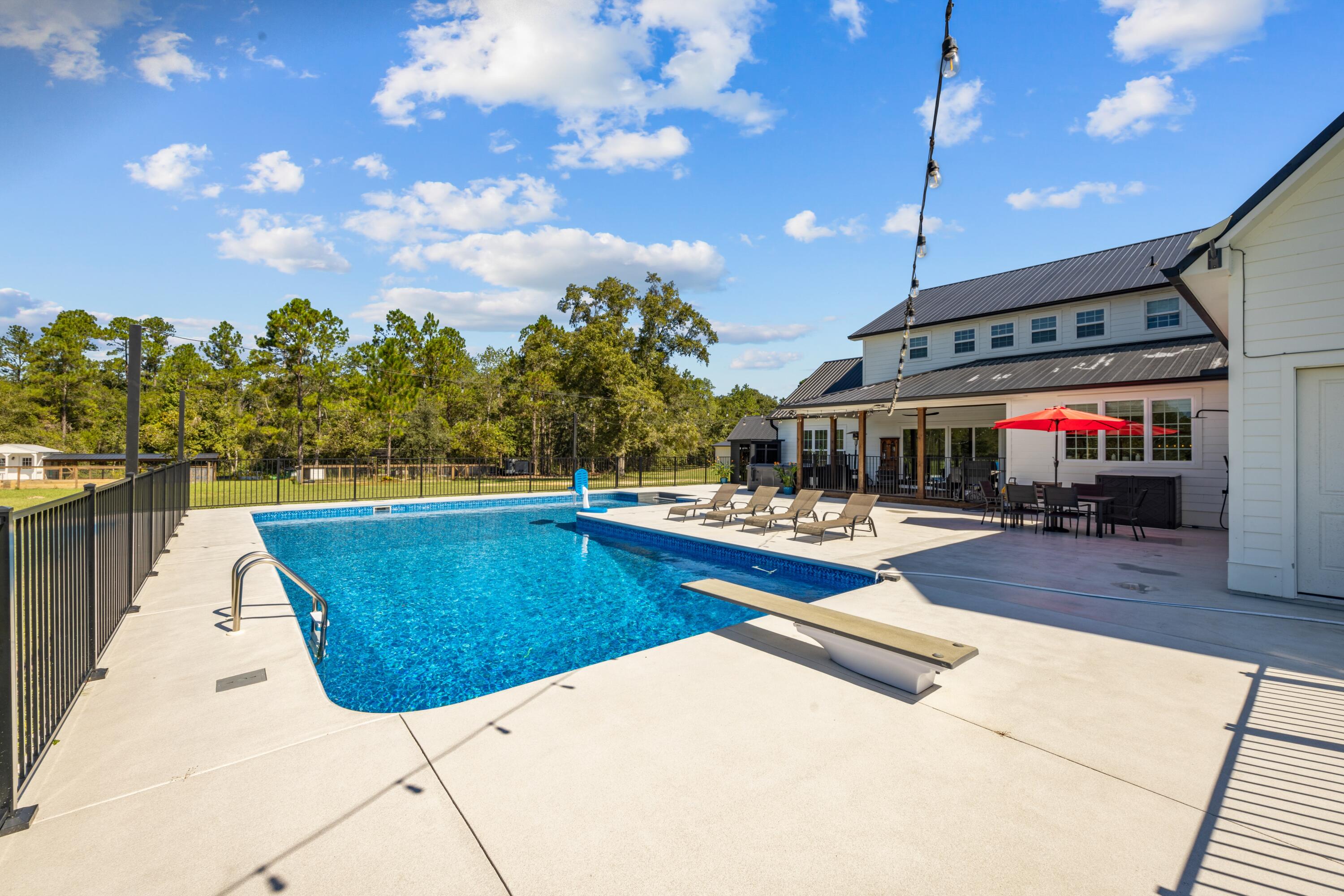 Meets & Bounds - Residential