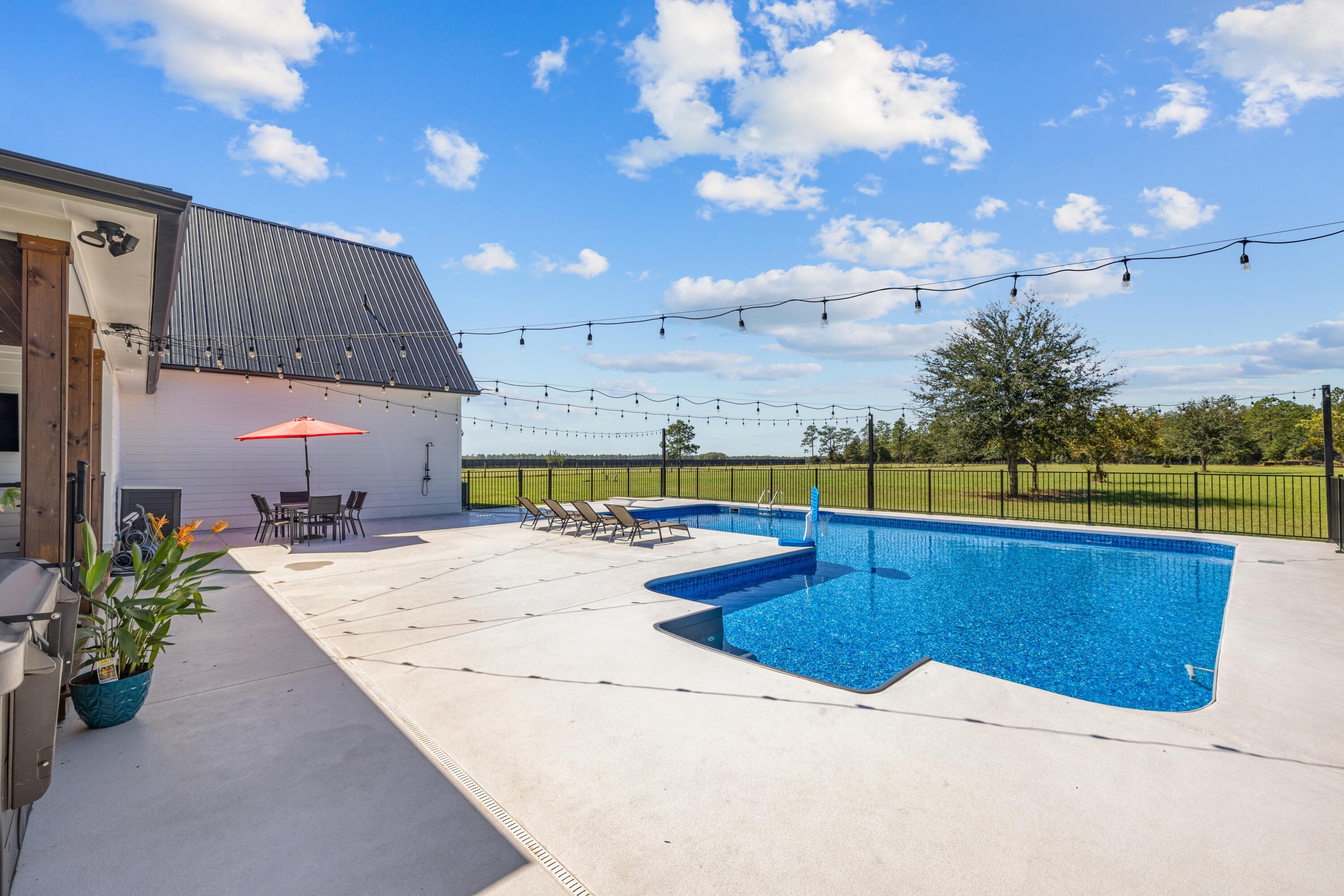 Meets & Bounds - Residential