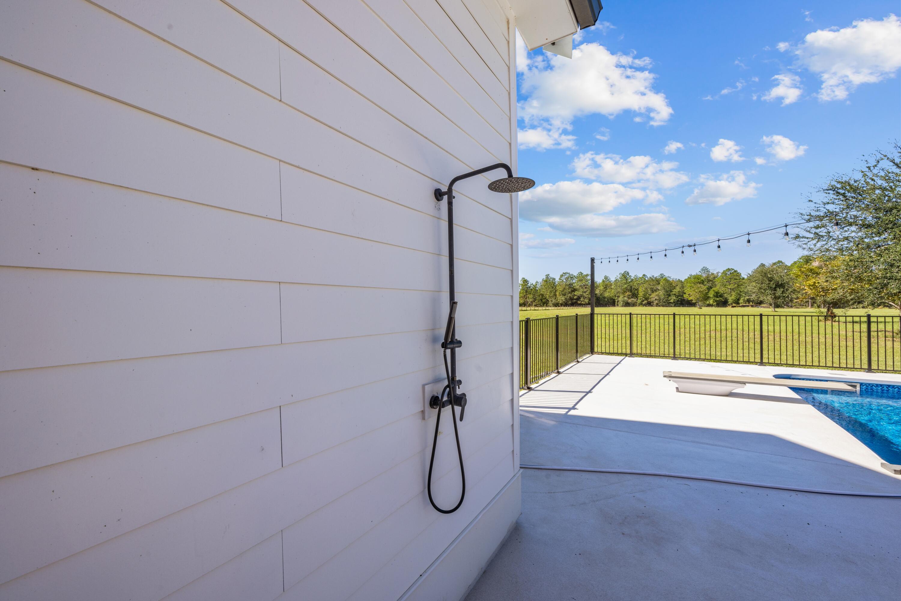 Meets & Bounds - Residential