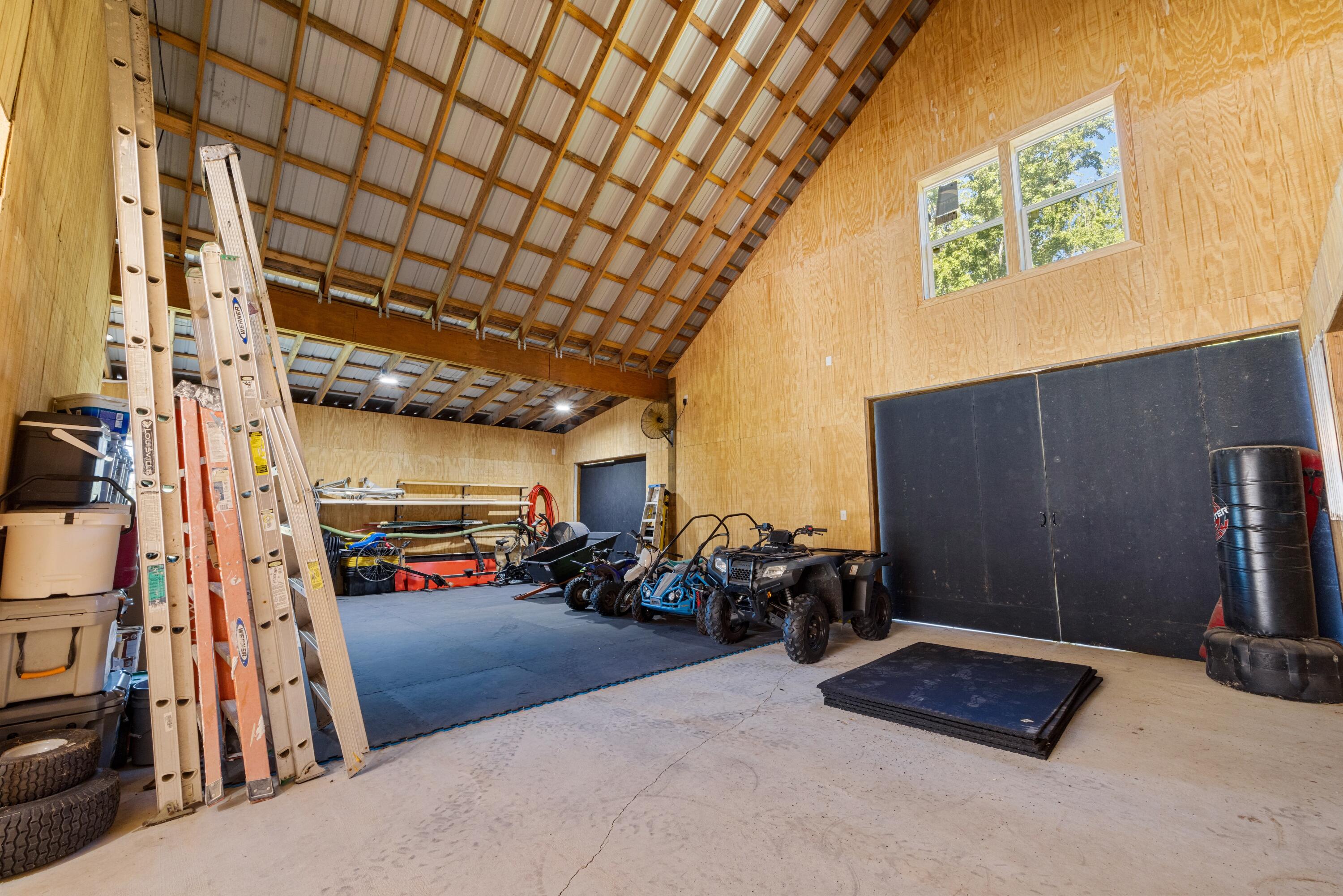 Meets & Bounds - Residential