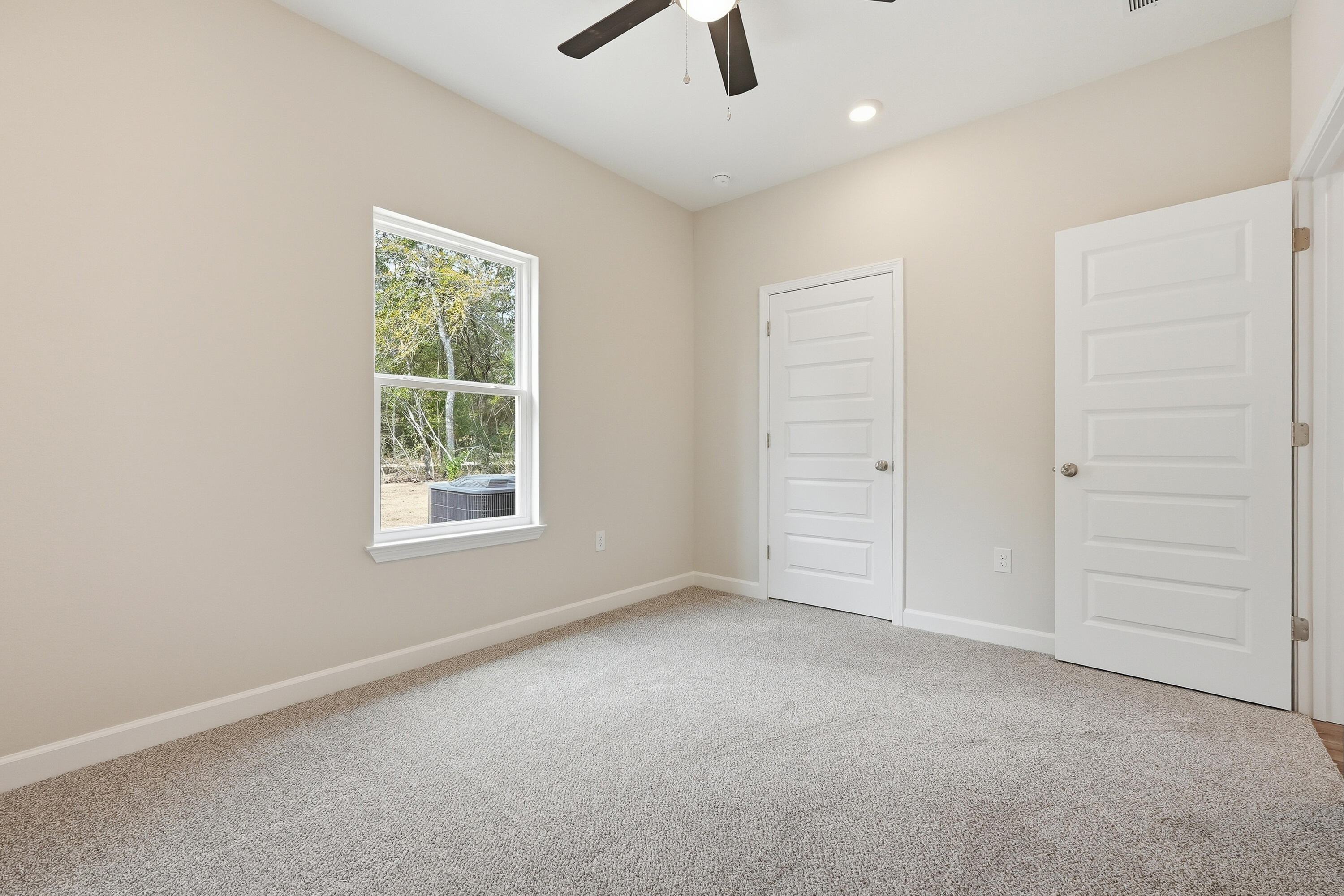 SOUTHERN CHARM - Residential