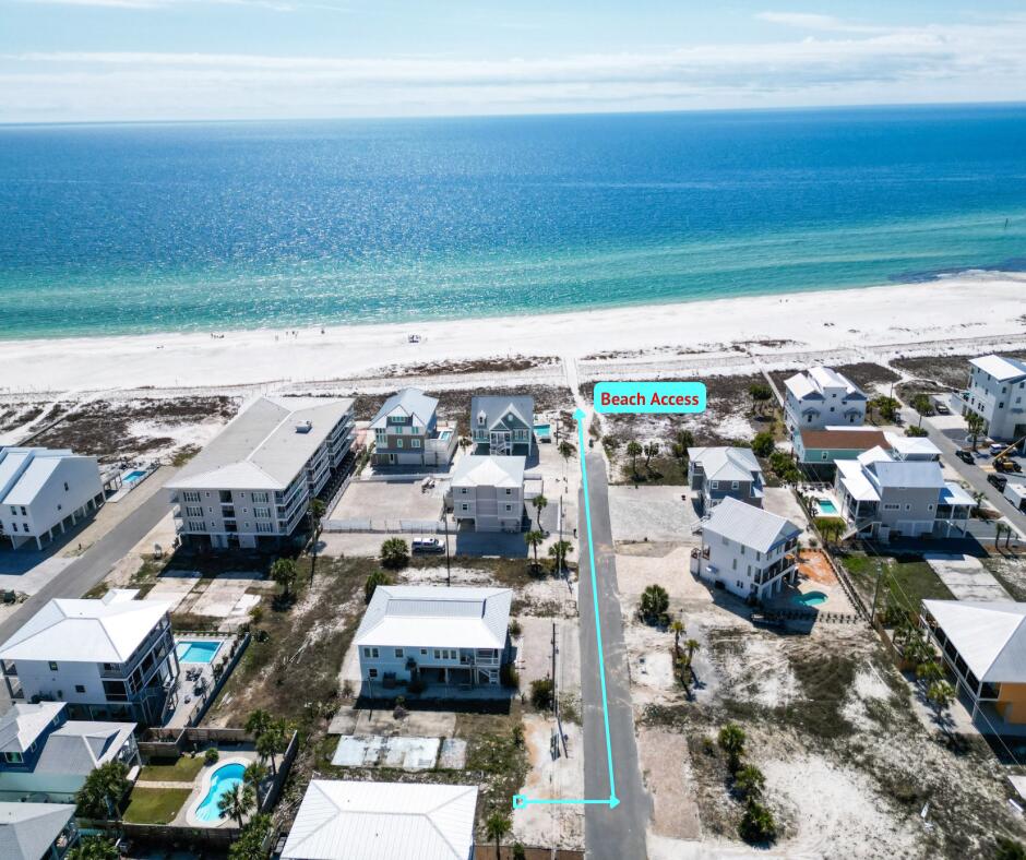 NO RECORDED SUBDIVISION - Land