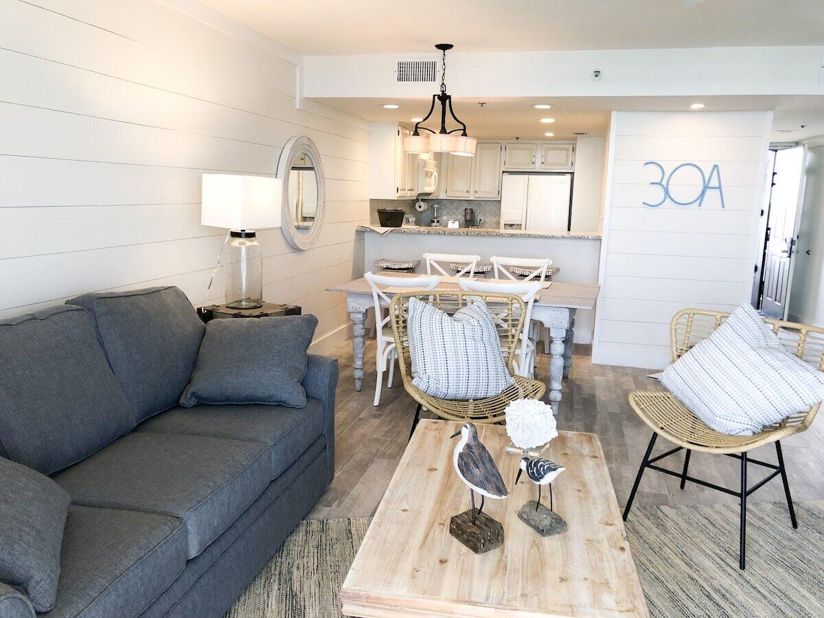 4100 E County Highway 30A UNIT 2006