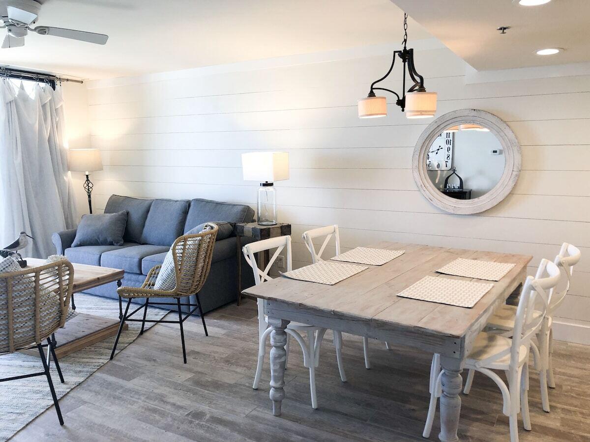 4100 E County Highway 30A UNIT 2006