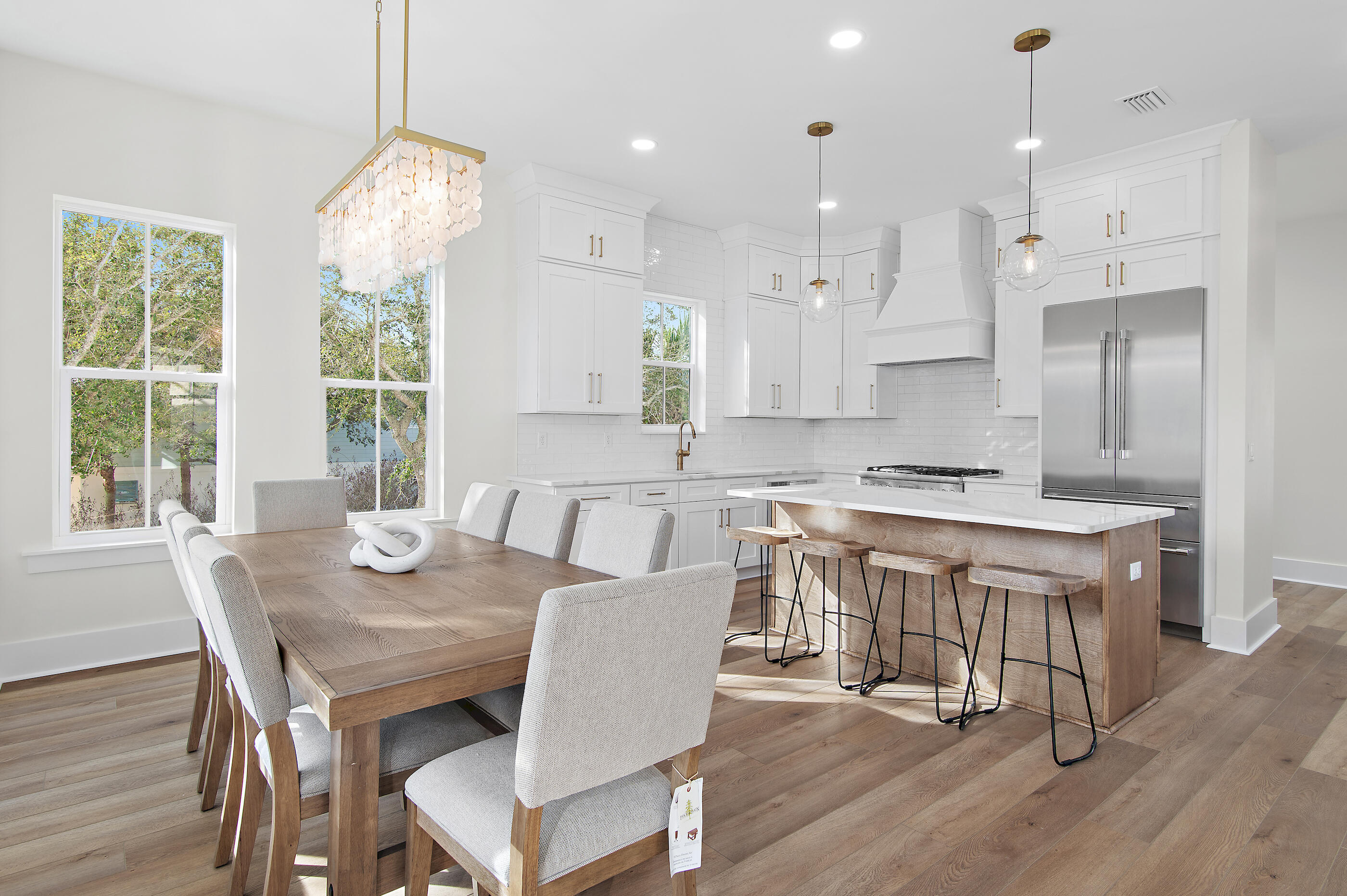 EMERALD WATERS VILLAGE - Residential