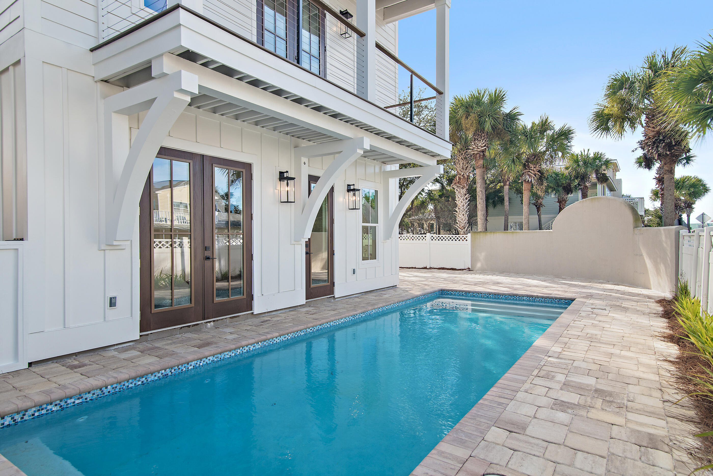 EMERALD WATERS VILLAGE - Residential