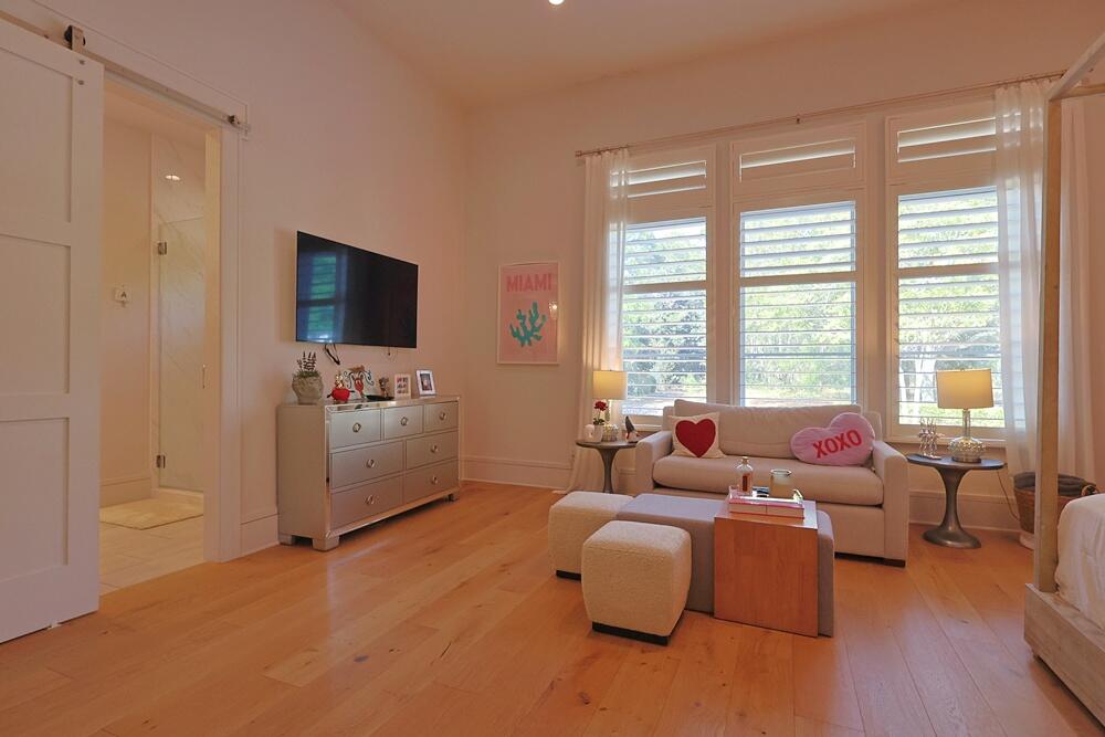 BURNT PINE - Residential