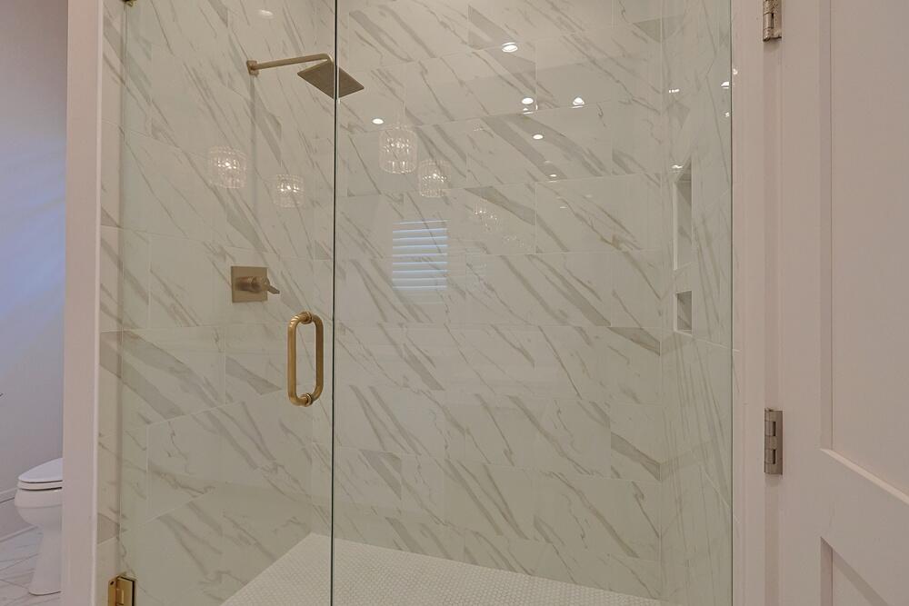 BURNT PINE - Residential