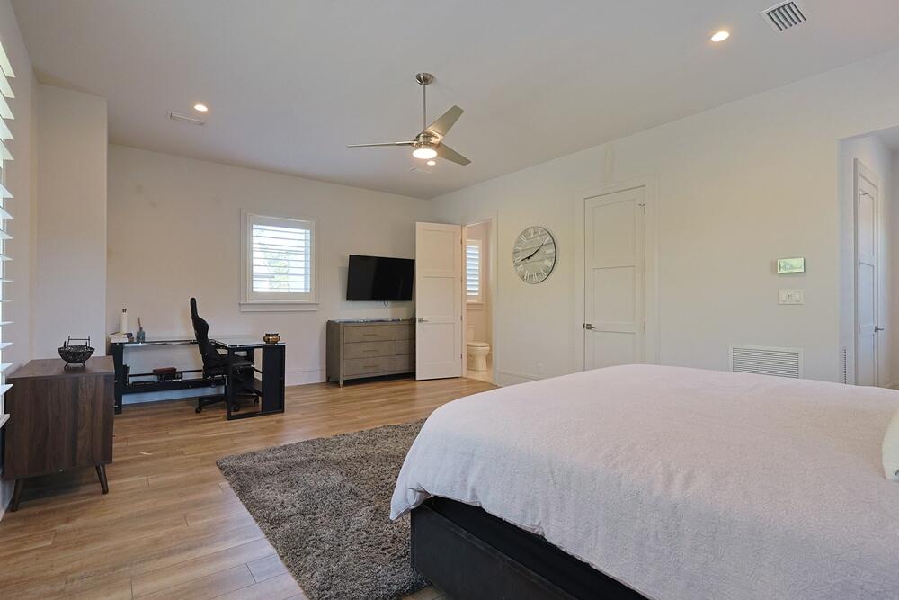 BURNT PINE - Residential