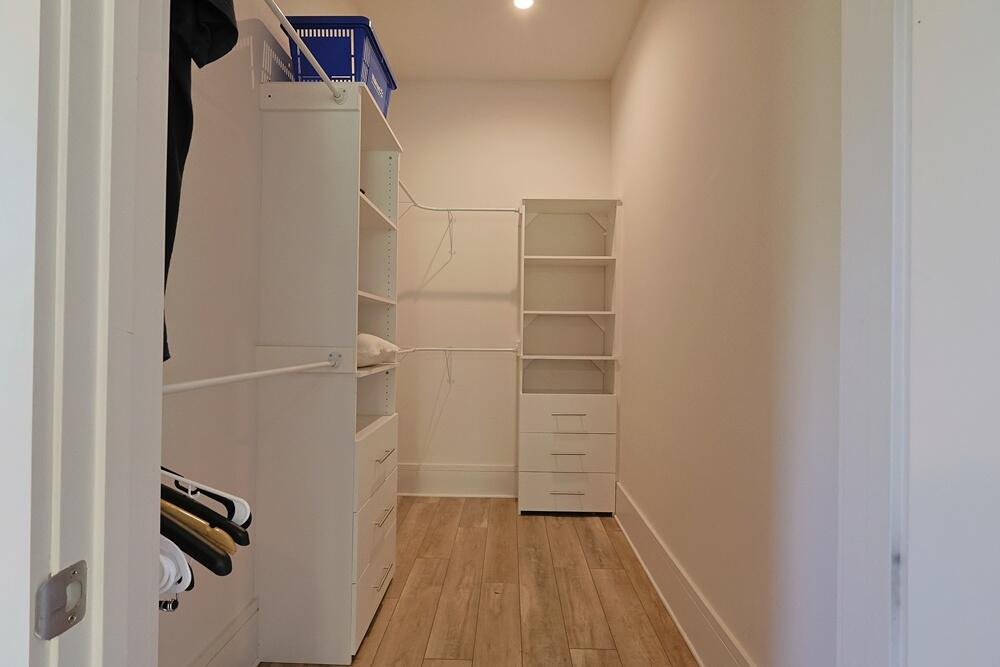 BURNT PINE - Residential