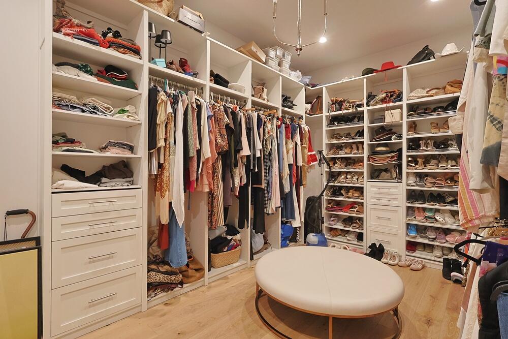 BURNT PINE - Residential