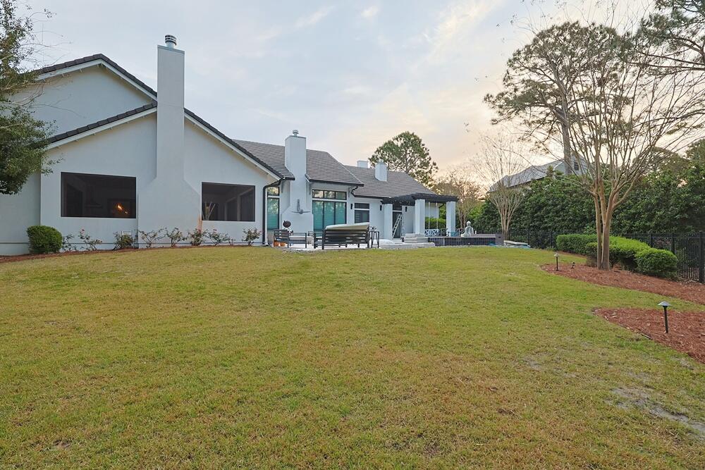 BURNT PINE - Residential